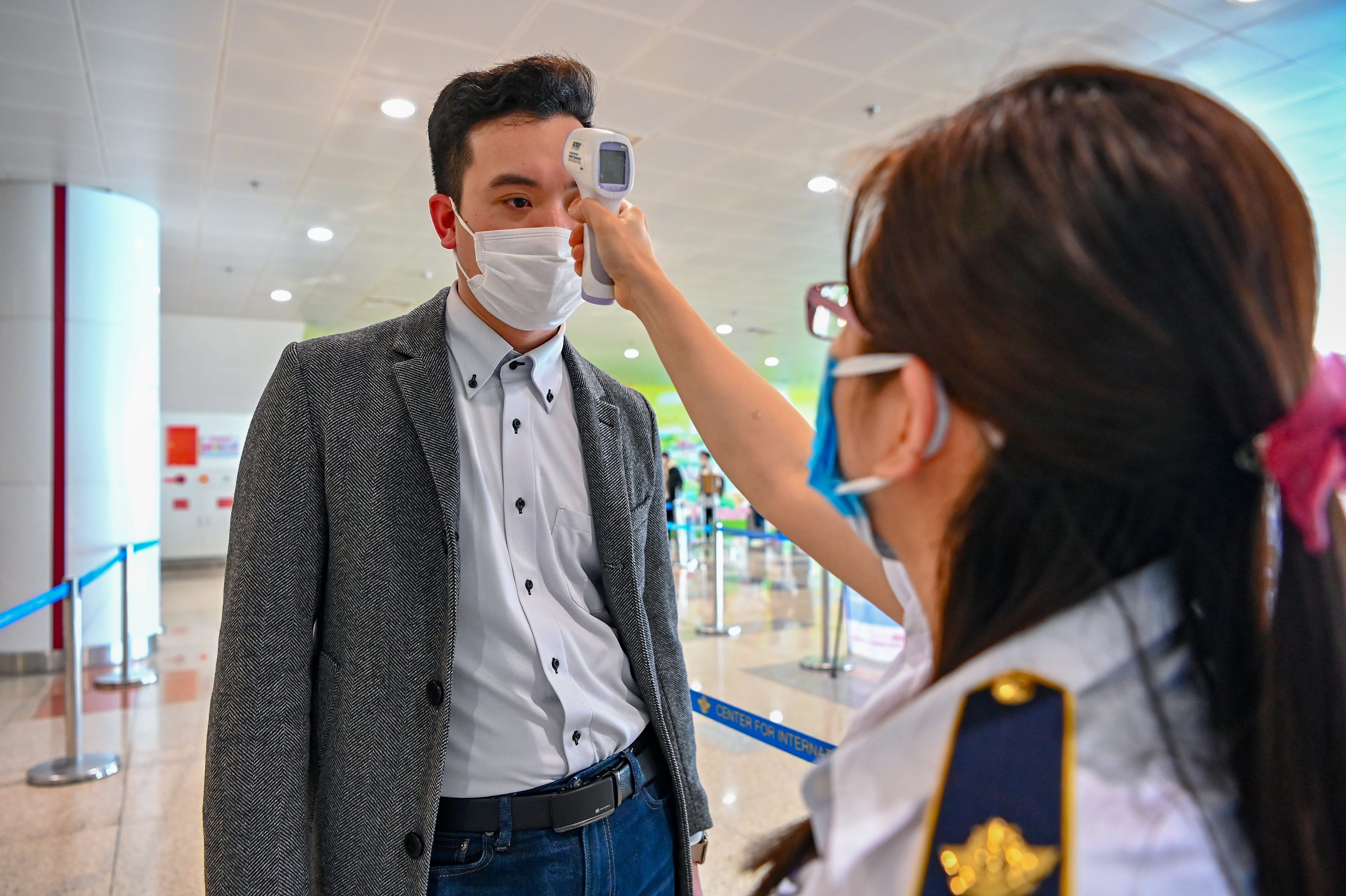 nguoi nuoc ngoai nhap canh anh 1