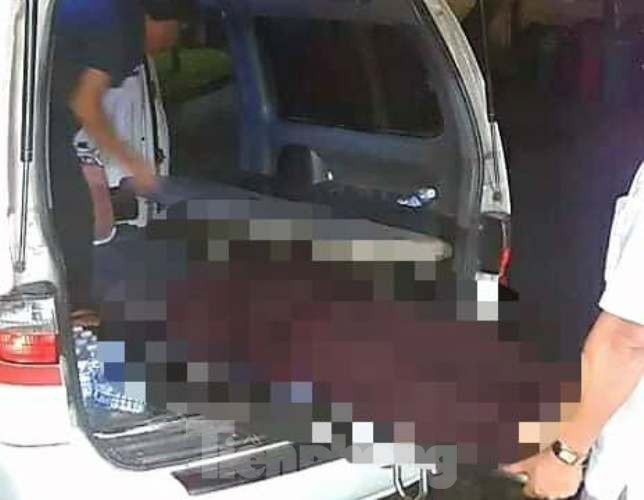 chu tiem an chet trong phong tro anh 1