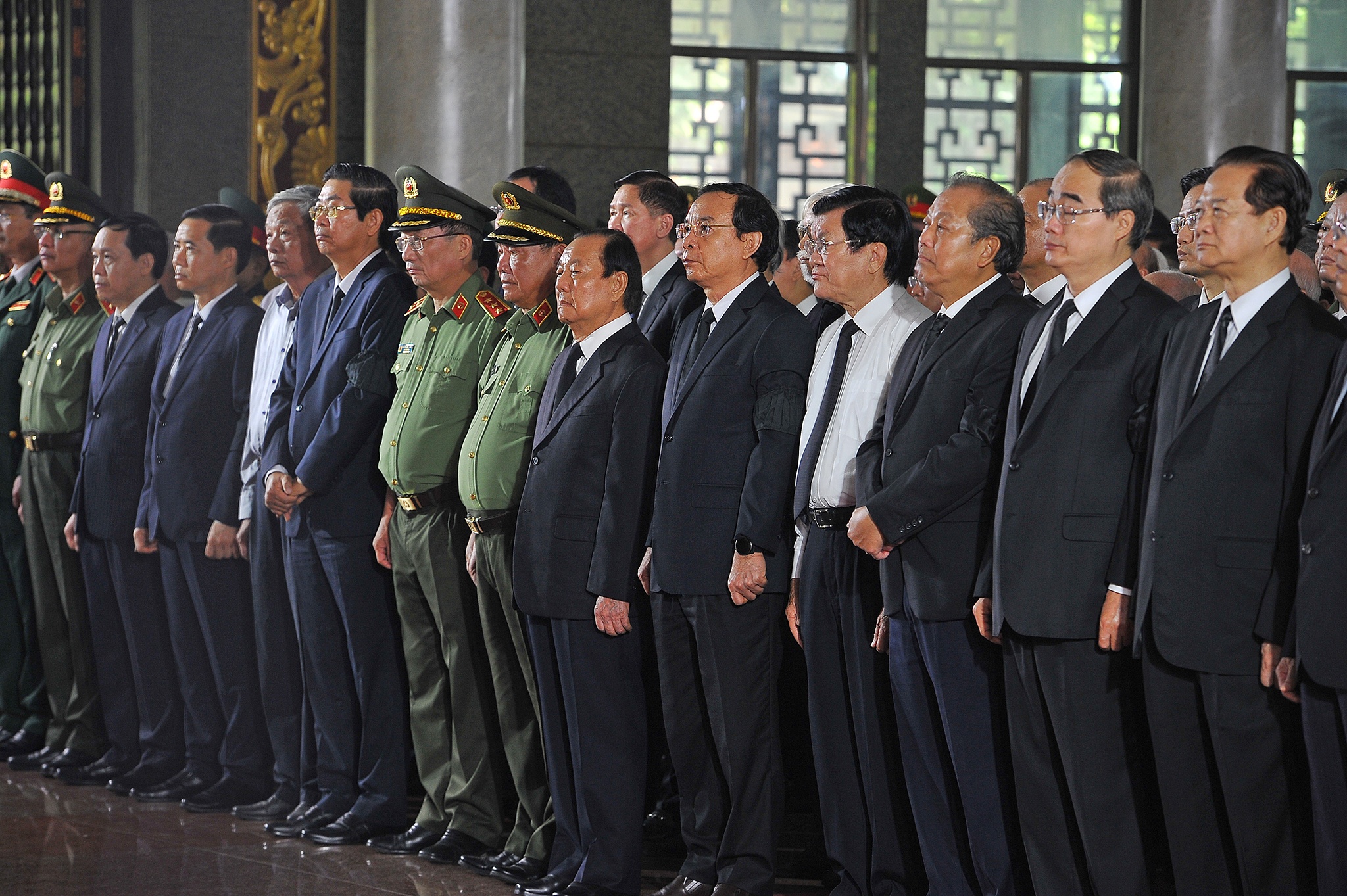 tang le nguoi thay tinh bao Muoi Huong anh 2