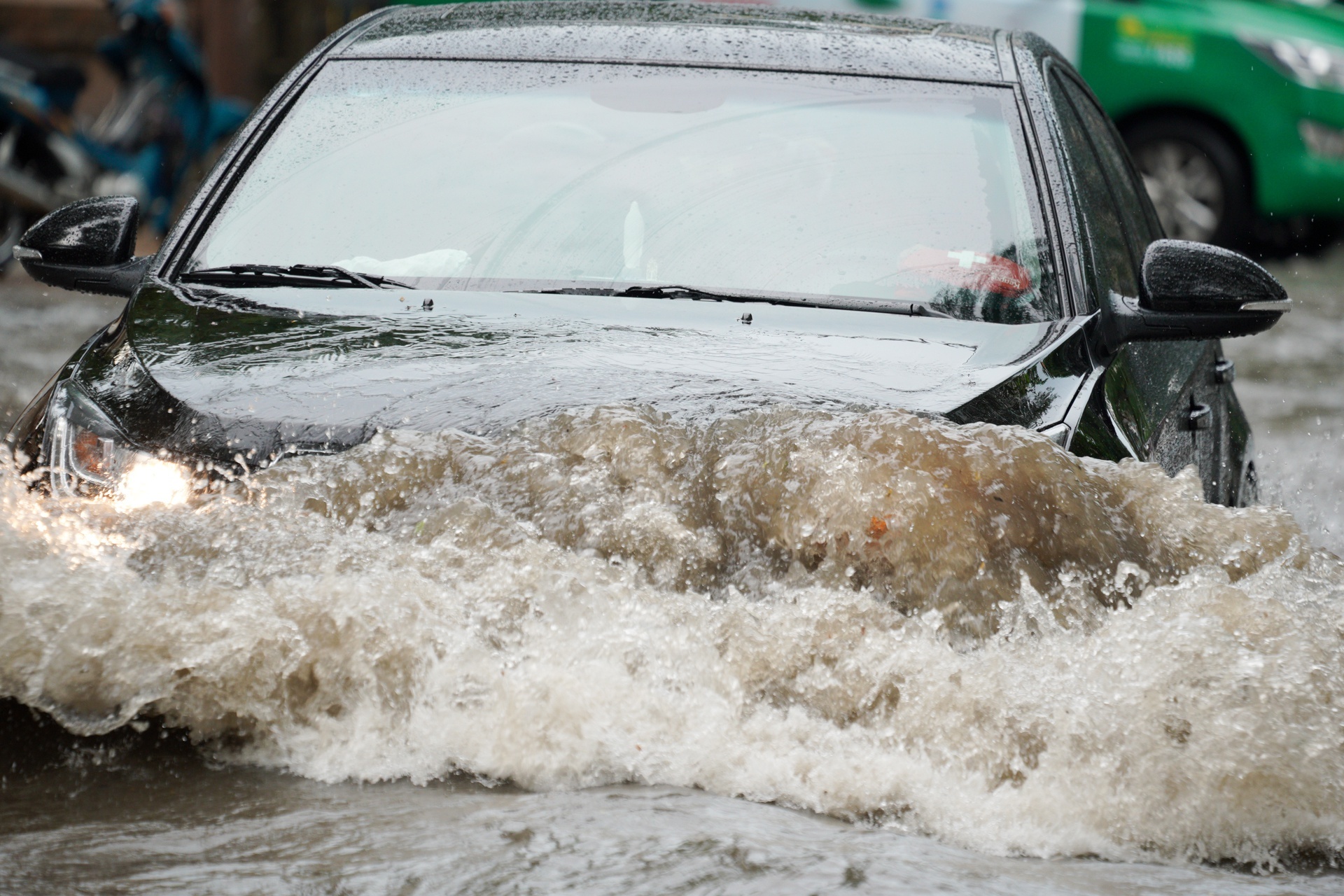 TP.HCM mua lon hinh anh