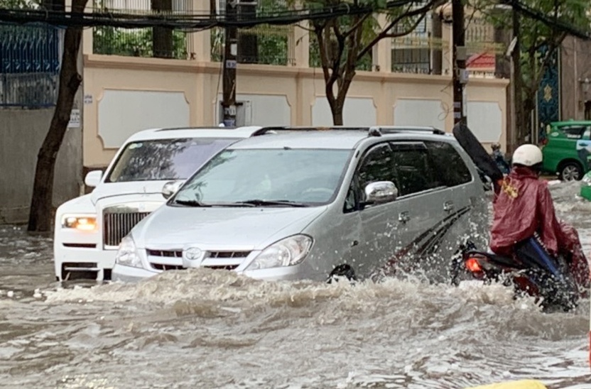 thoi tiet nguy hiem TP.HCM anh 3