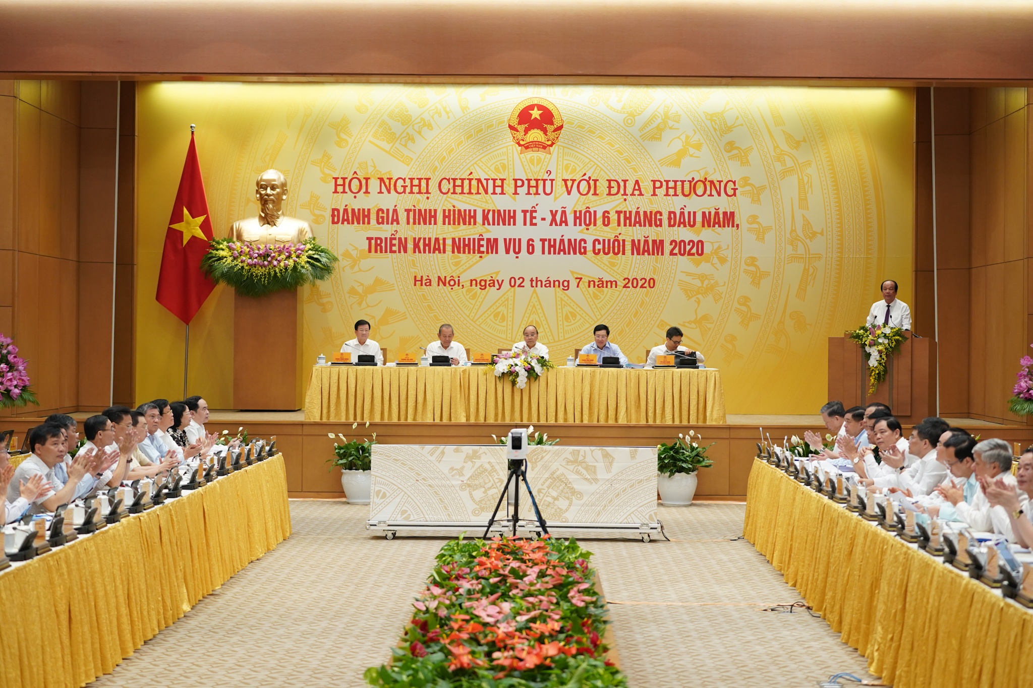 TP.HCM,  Chinh phu,  Thu tuong,  6 thang dau nam,  Nguyen Xuan Phuc,  Nguyen Thanh Phong anh 2