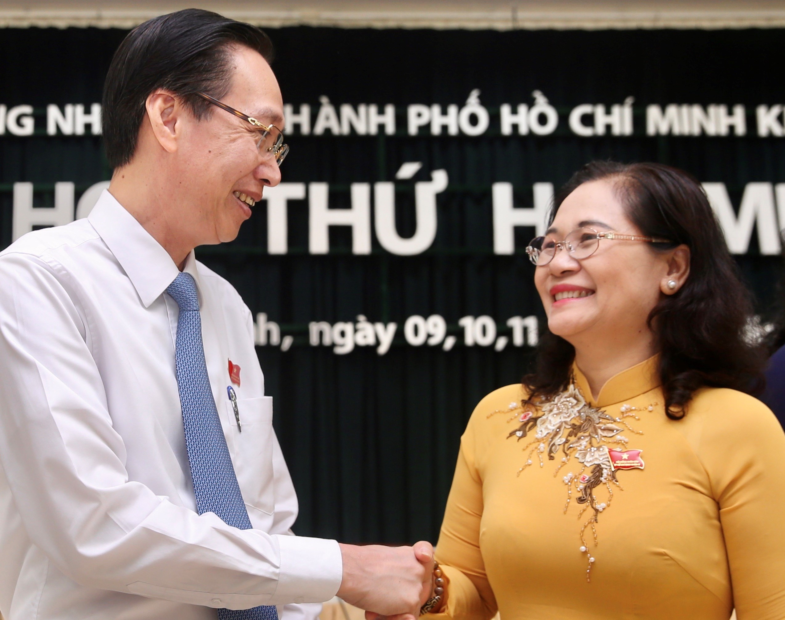 Dai bieu HDND TP.HCM trong buoi khai mac ky hop giua nam hinh anh