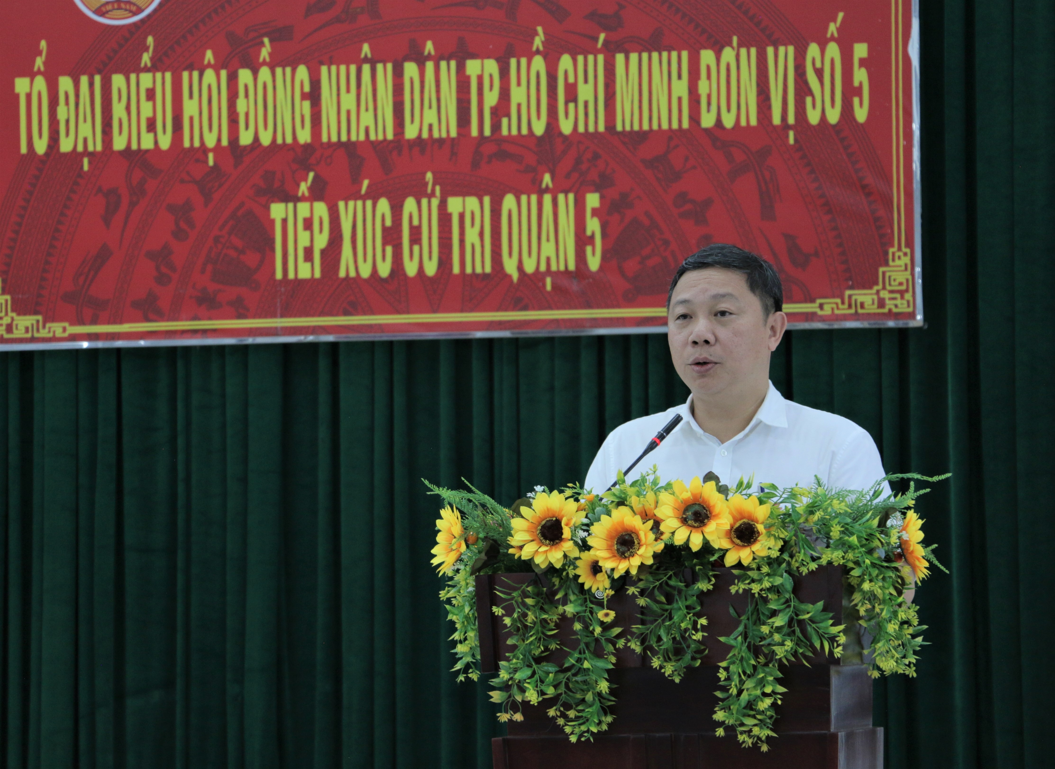 tiep xuc cu tri TP.HCM anh 1