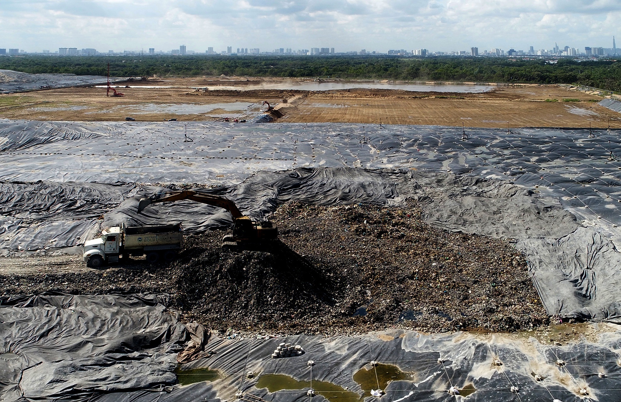 bai chon lap Da Phuoc gay mui hoi anh 1