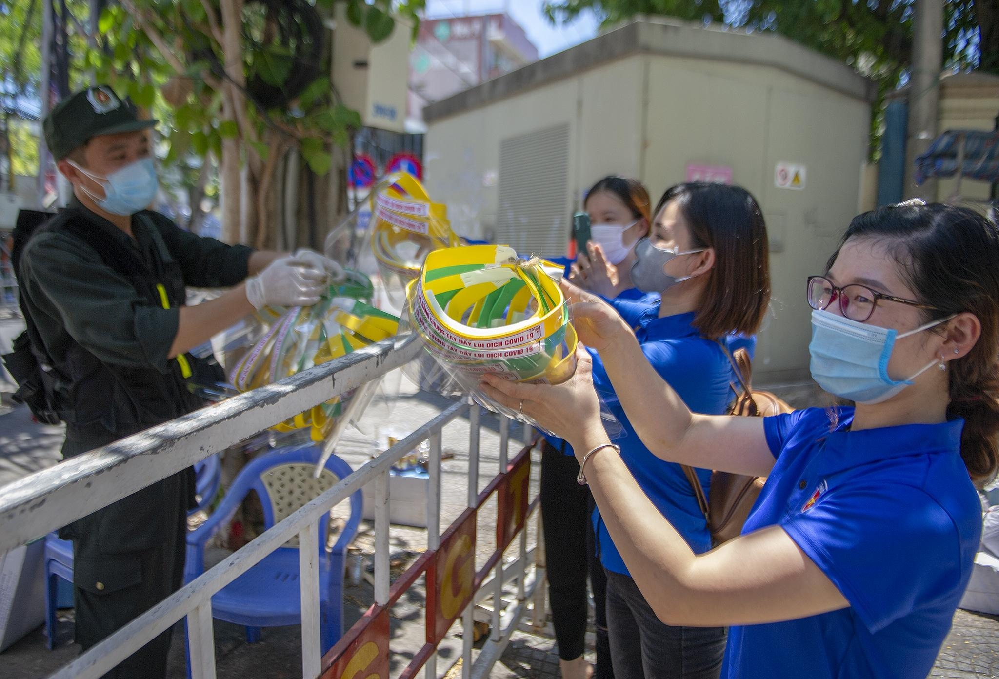 cach ly toan xa hoi Da Nang anh 6