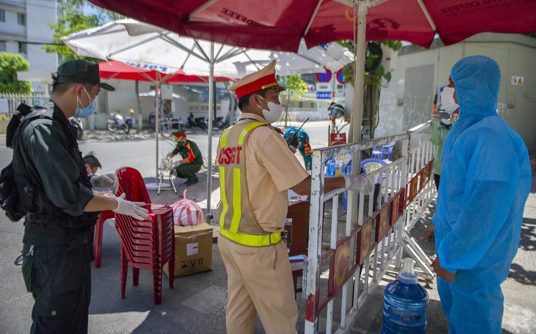cach ly toan xa hoi Da Nang anh 5