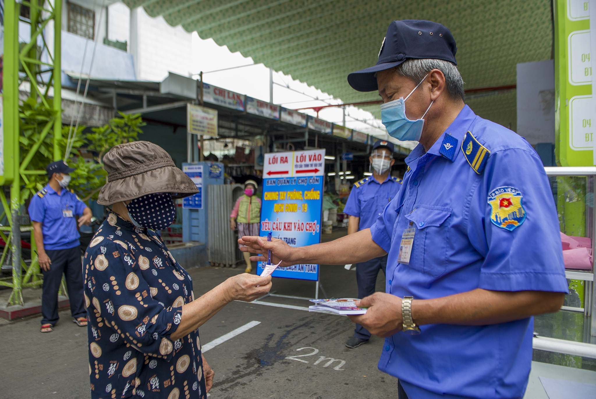 di cho bang the o Da Nang anh 1