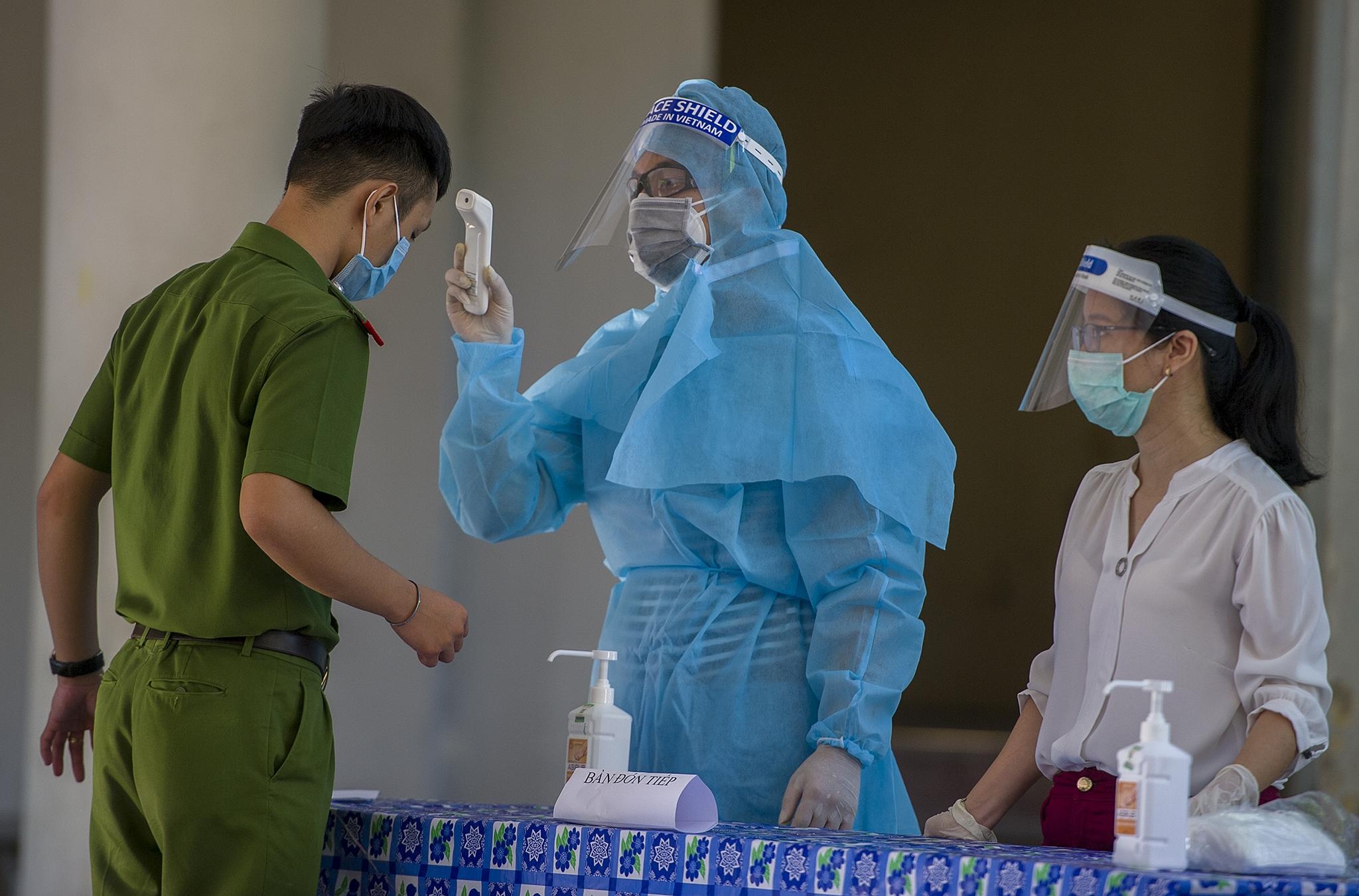 Nhung si tu mang quan phuc anh 4