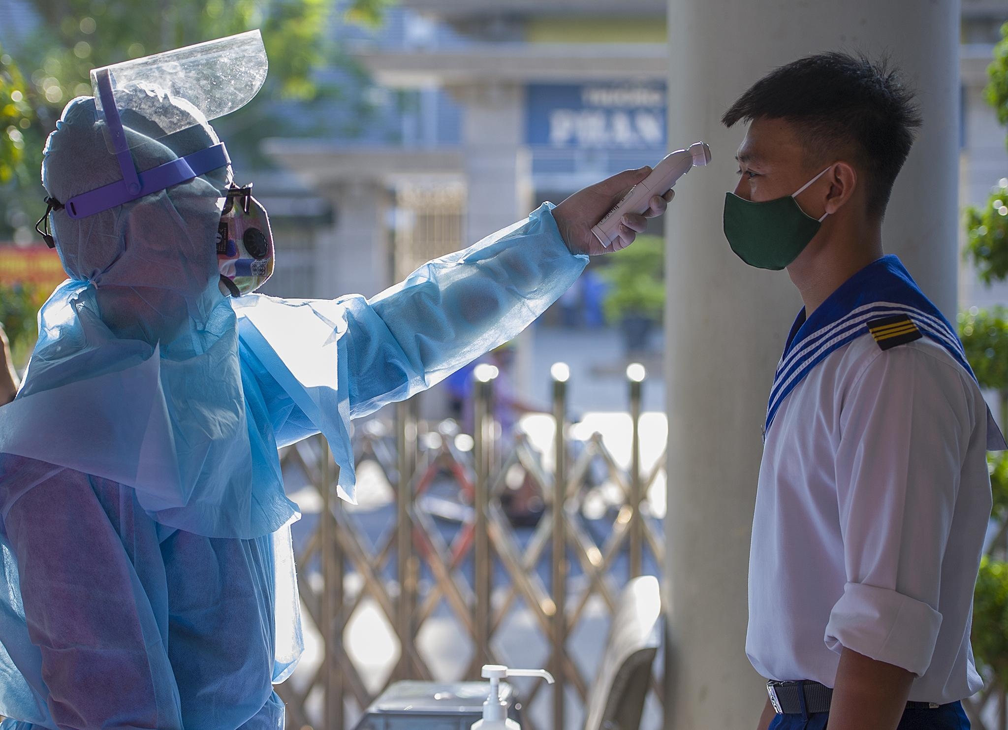 Nhung si tu mang quan phuc anh 3