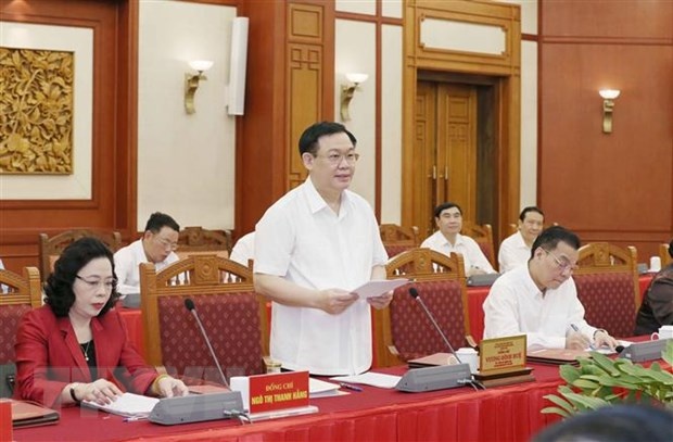 Bo Chinh tri lam viec voi Thanh uy Ha Noi anh 2