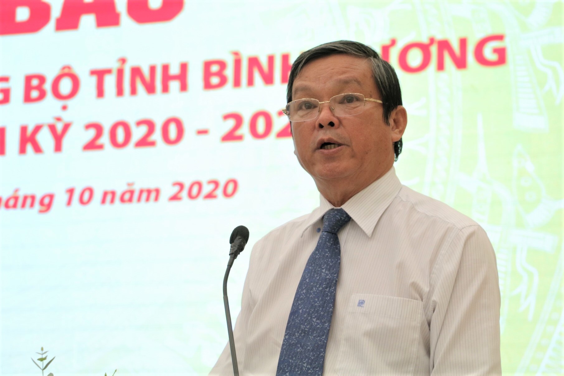 Binh Duong giam 3 uy vien trong Ban Chap hanh Dang bo tinh hinh anh