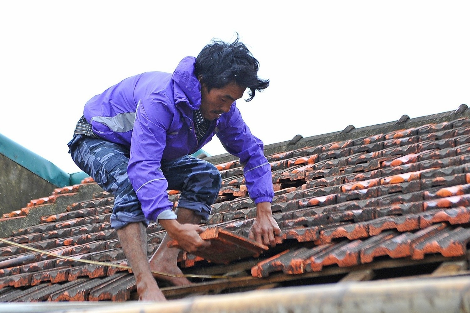 Trang tay sau lu, nguoi Quang Binh them noi lo bao den hinh anh