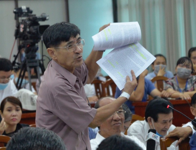 Vu Thu Thiem chua tim duoc diem chung hinh anh