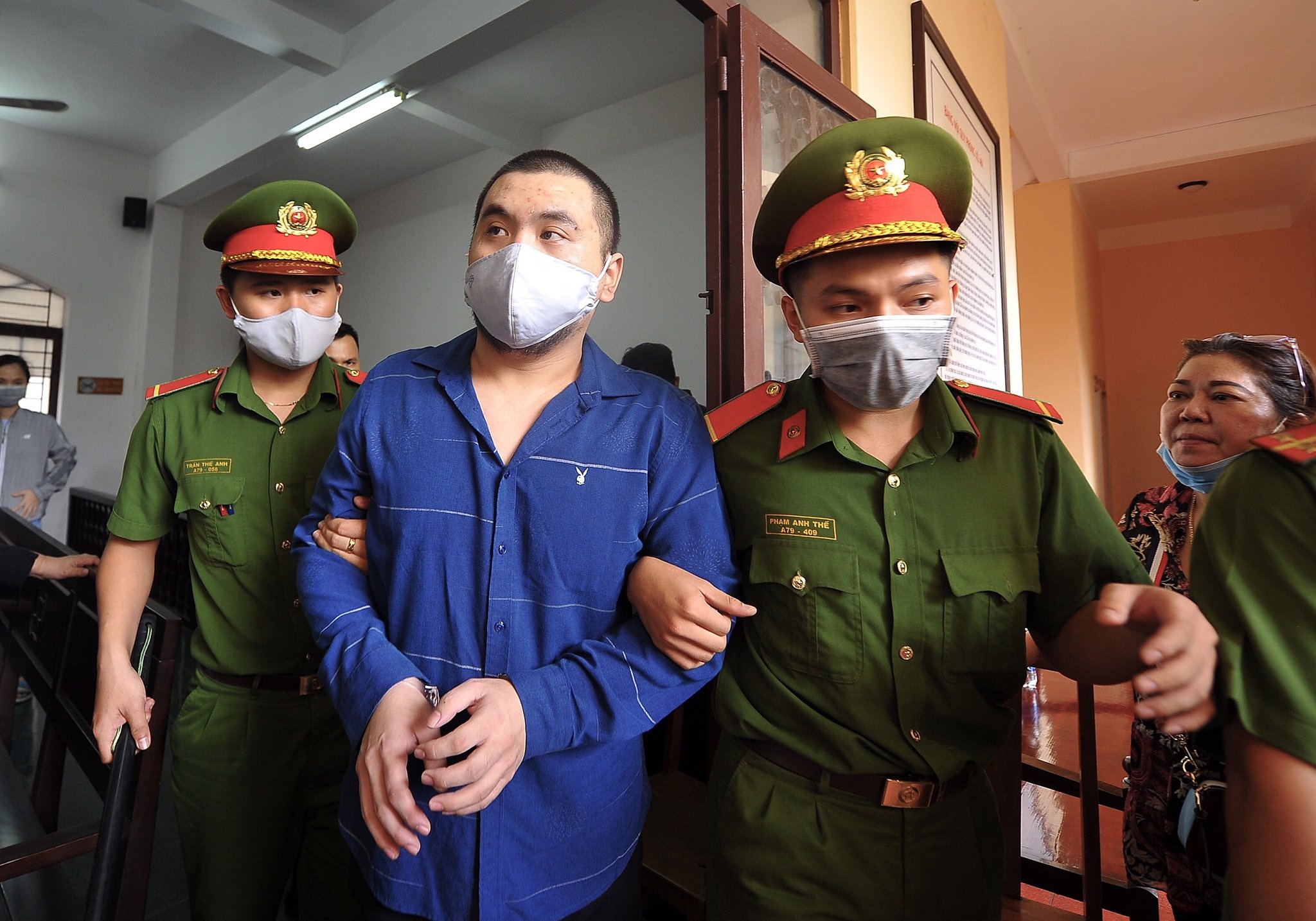 nu tiep vien hang khong bi Mercedes tong anh 12