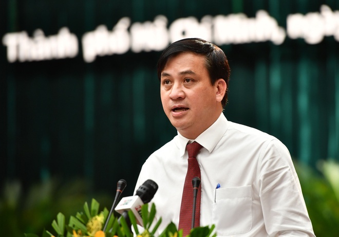 Pho chu tich TP.HCM goi y nghien cuu thu phi mat nuoc hinh anh