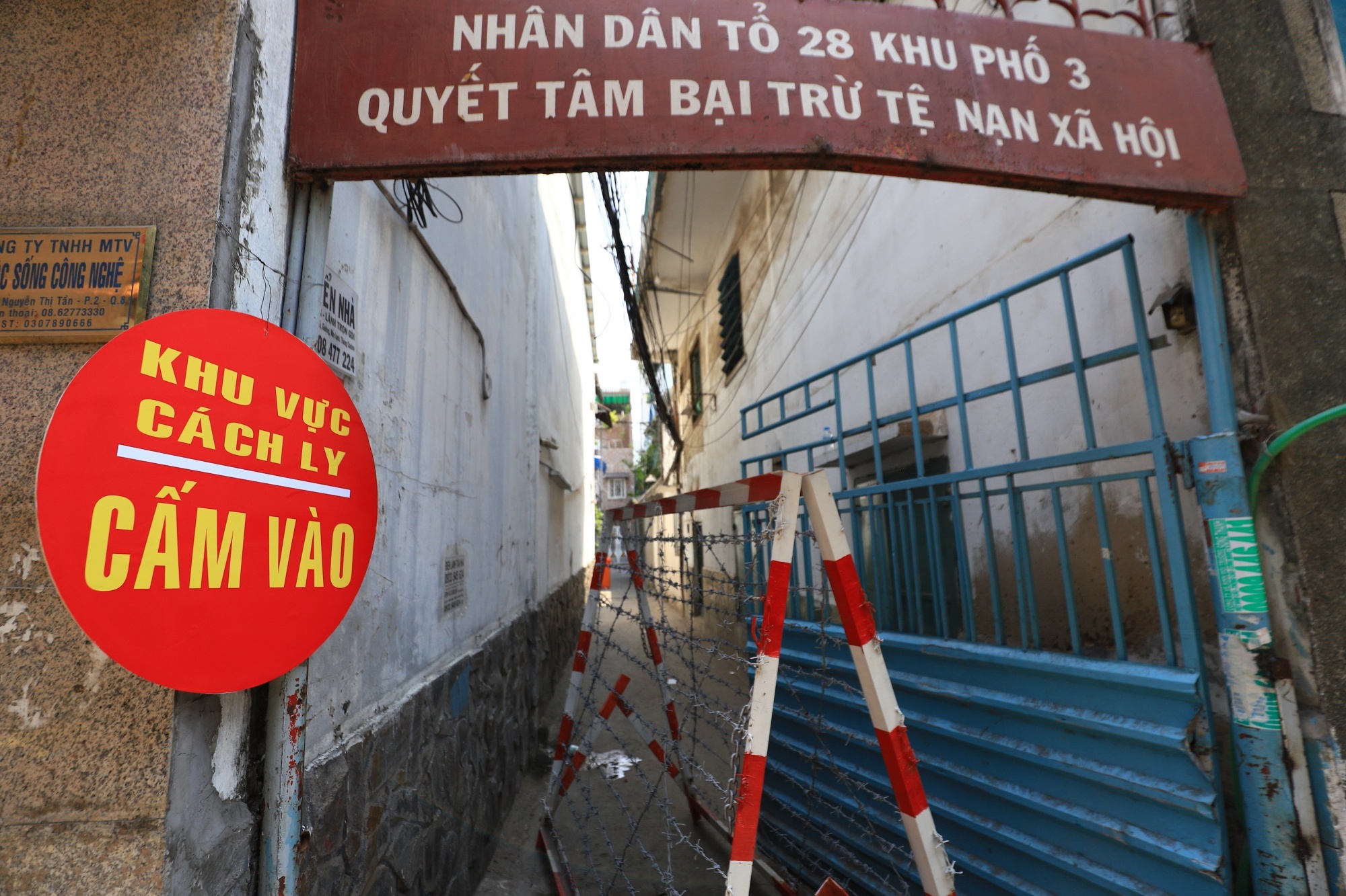 TP.HCM go them 9 diem phong toa hinh anh