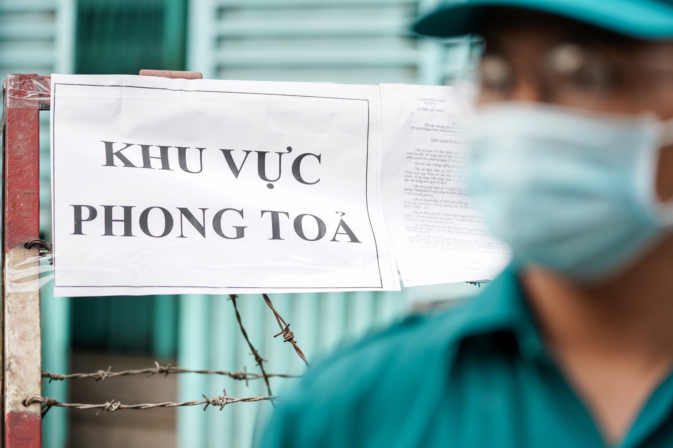 TP.HCM da go toan bo diem phong toa lien quan dich Covid-19 hinh anh