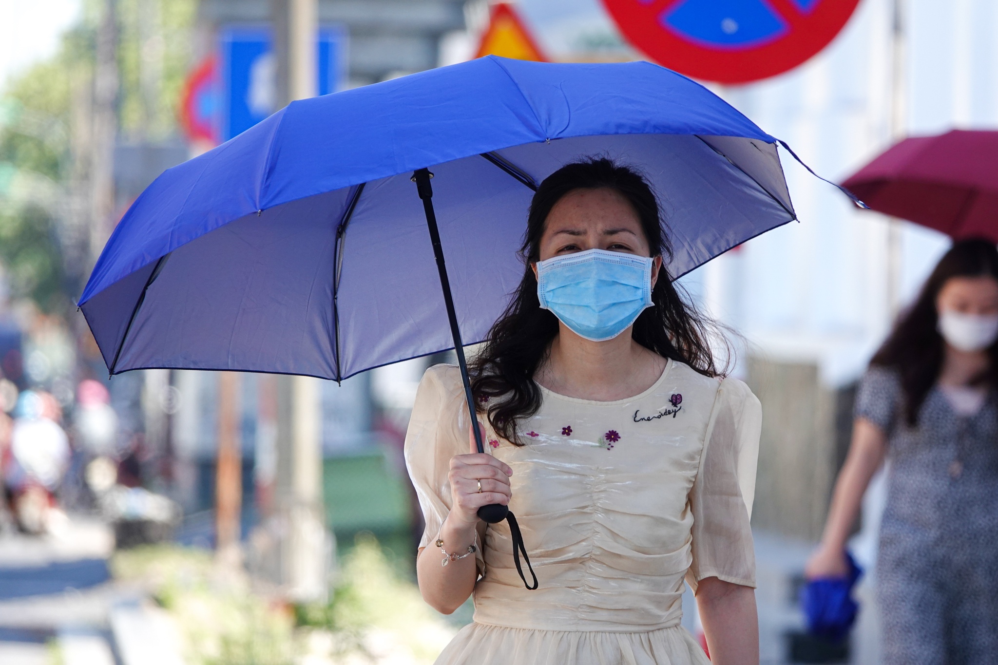 TP.HCM nang nong ca tuan, chi so UV o nguong gay hai rat cao hinh anh