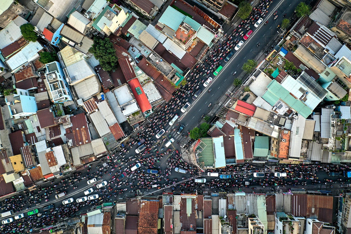 'Tai sao phai mat den 4 gio moi ngay de di lam va ve nha?' hinh anh