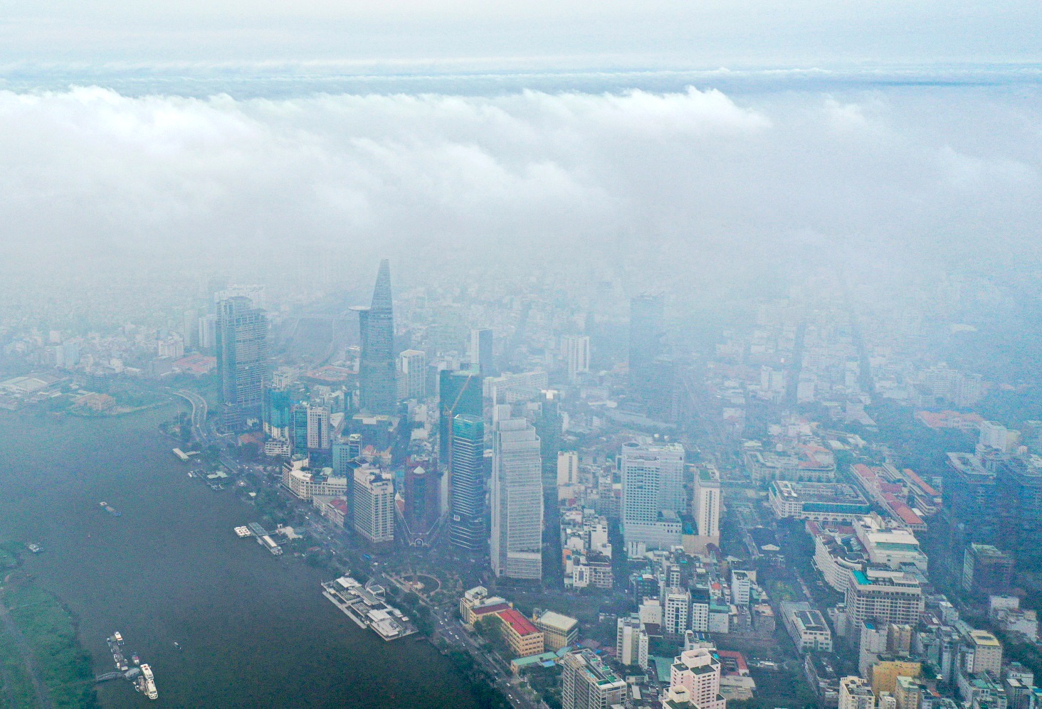TP.HCM co mua ngay gio To Hung Vuong hinh anh
