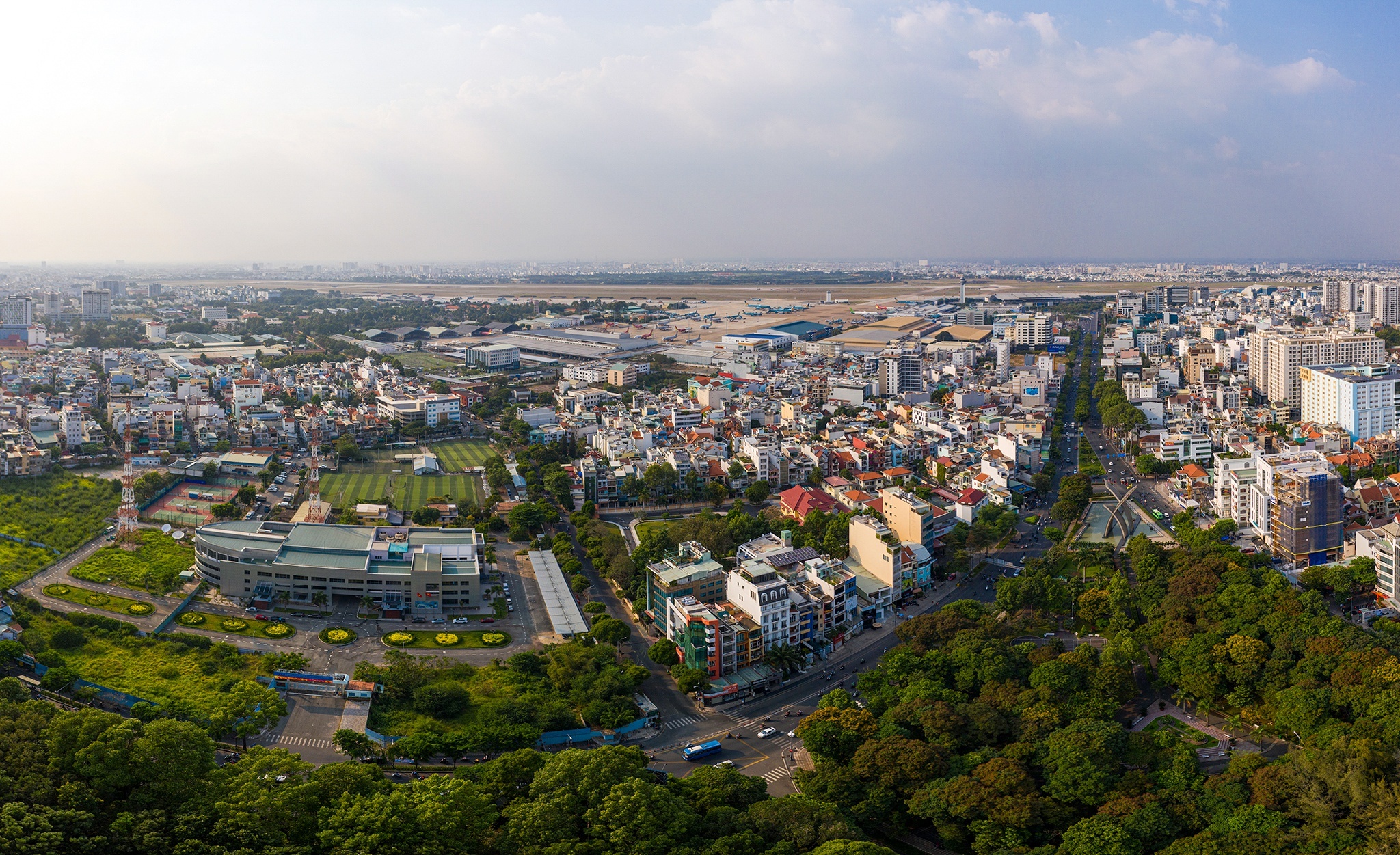 ket xe san bay Tan Son Nhat anh 4