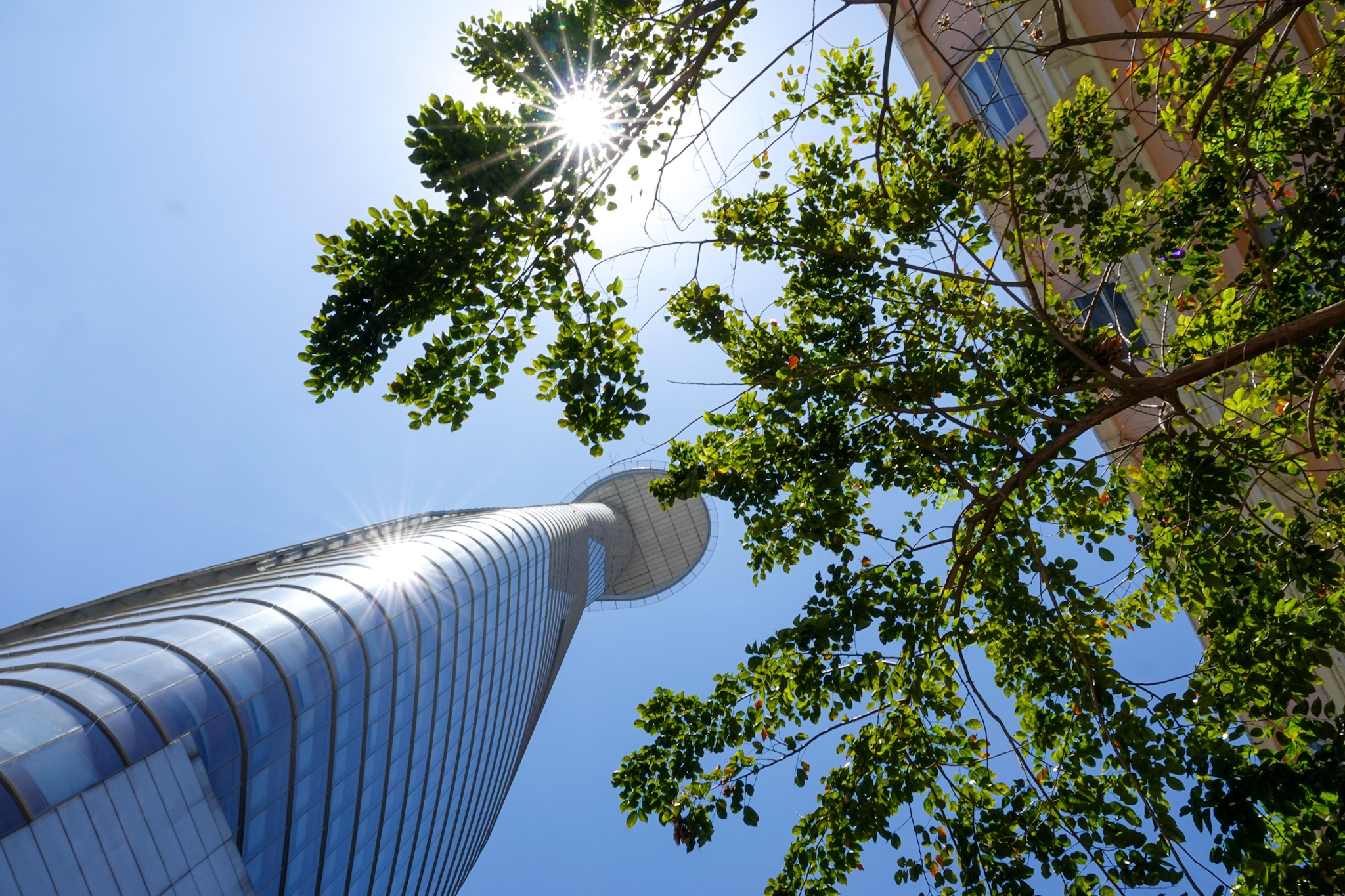 Tai sao TP.HCM oi buc nhieu ngay qua? hinh anh