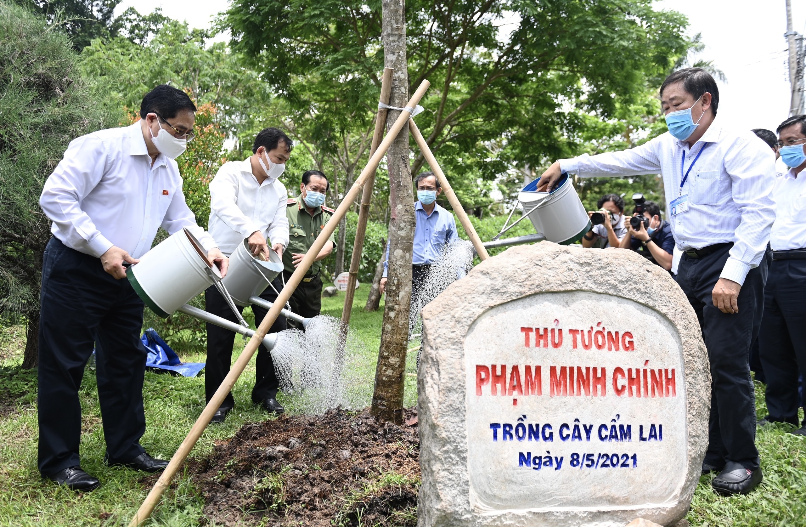 Thu tuong tiep xuc cu tri anh 10