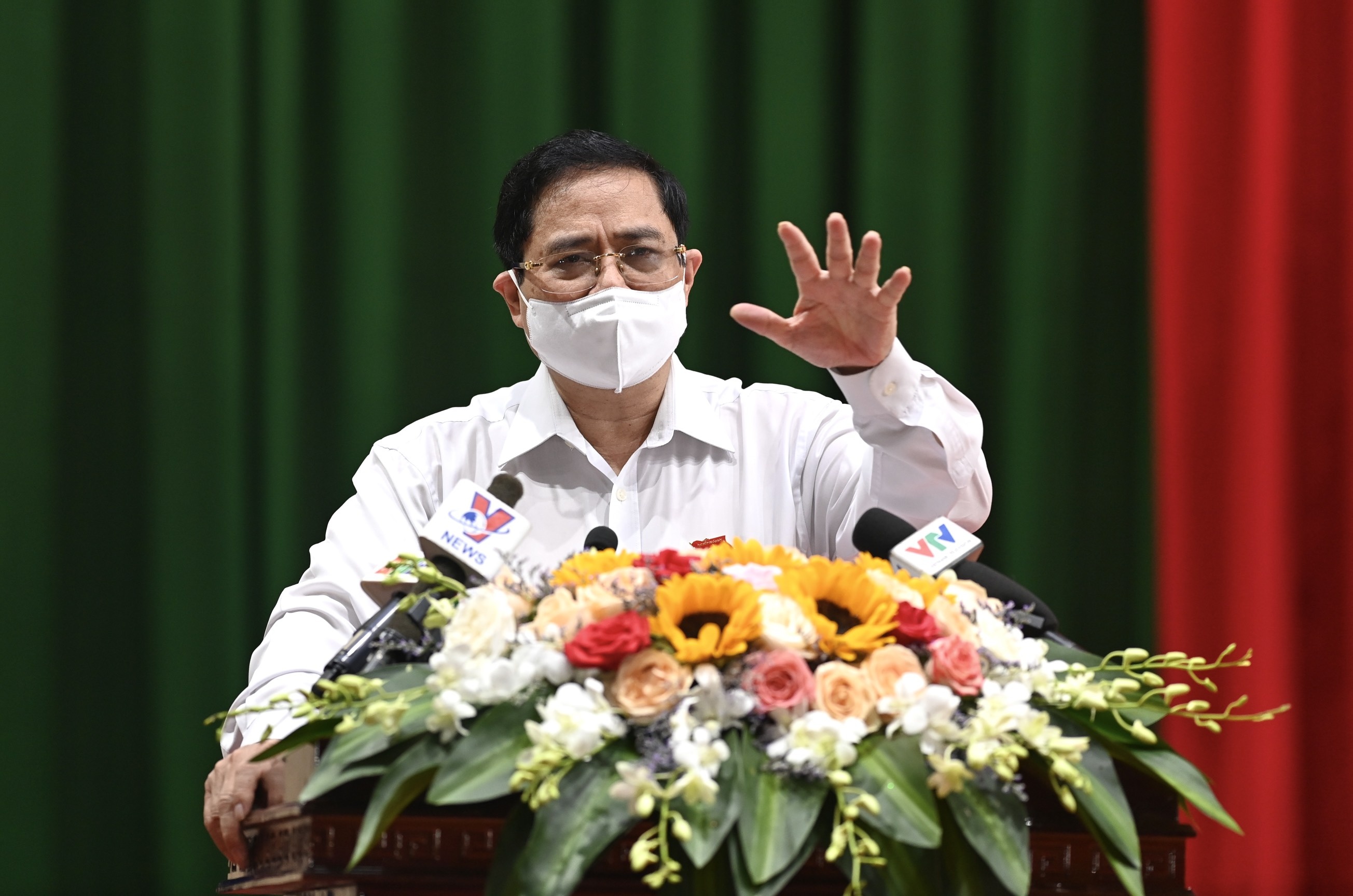 Thu tuong Pham Minh Chinh tiep xuc cu tri anh 2