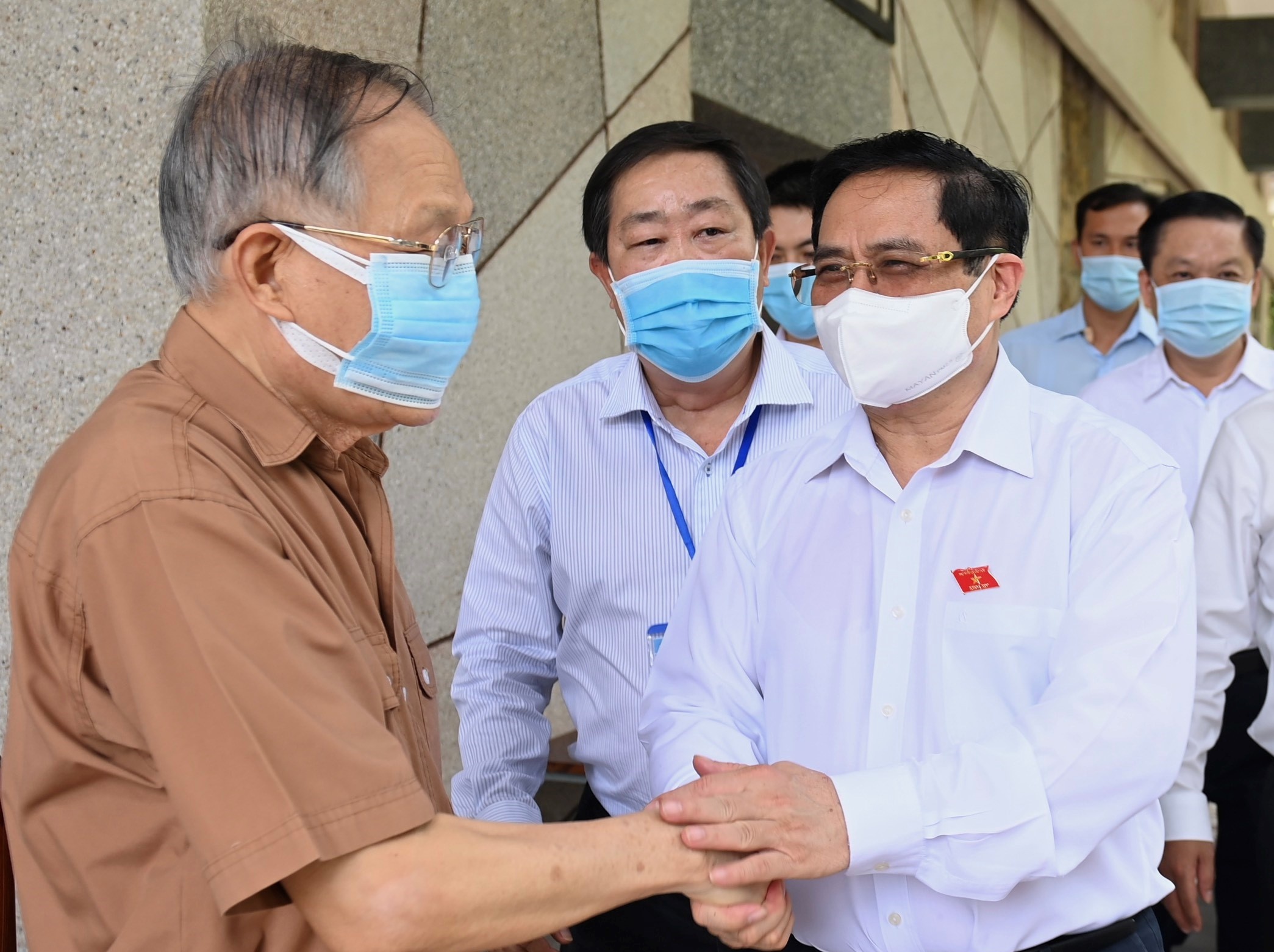 Thu tuong Pham Minh Chinh gap go cu tri TP Can Tho hinh anh