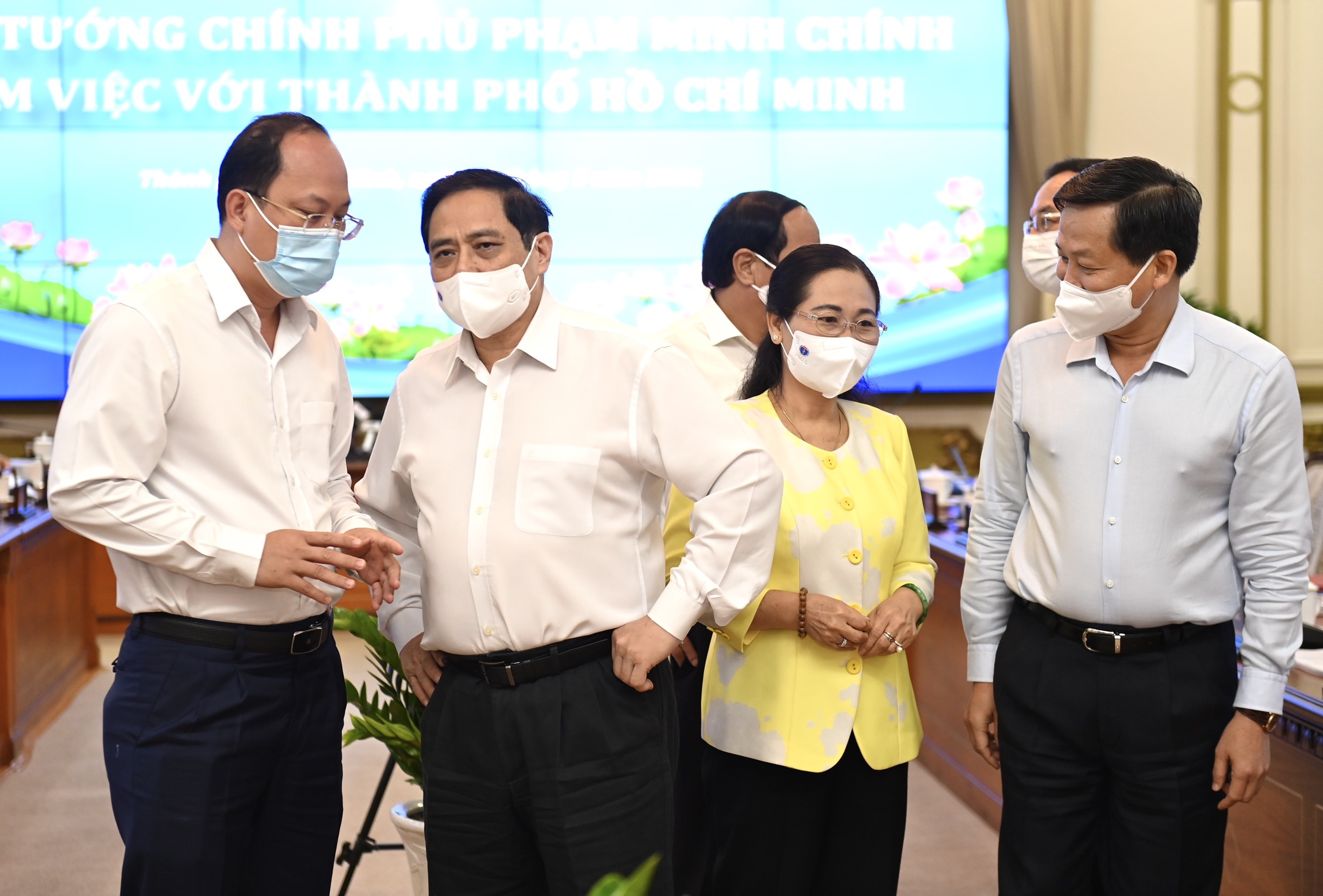 Thu tuong Pham Minh Chinh lam viec voi TP.HCM anh 5