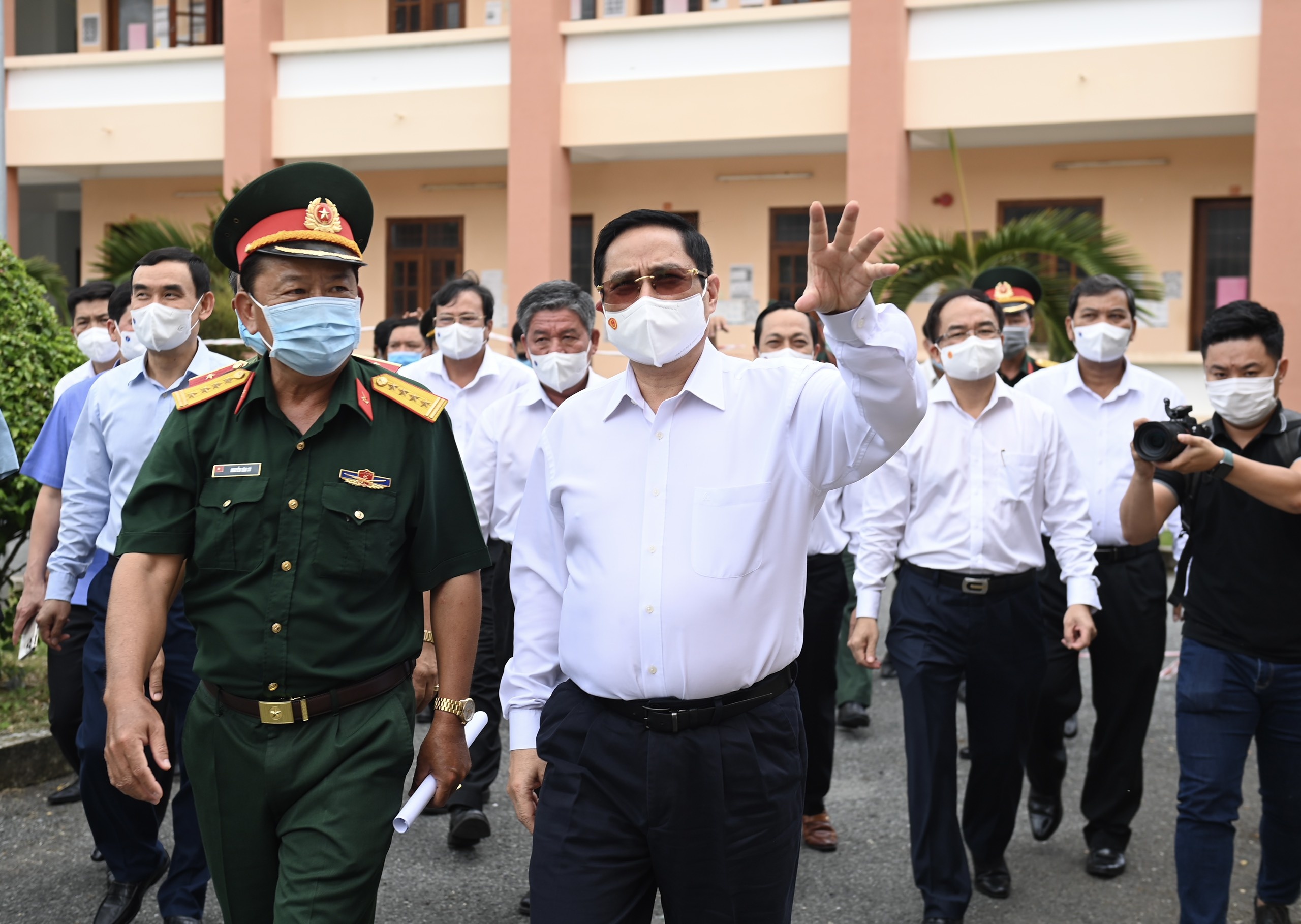 Thu tuong Pham Minh Chinh lam viec voi Can Tho anh 2