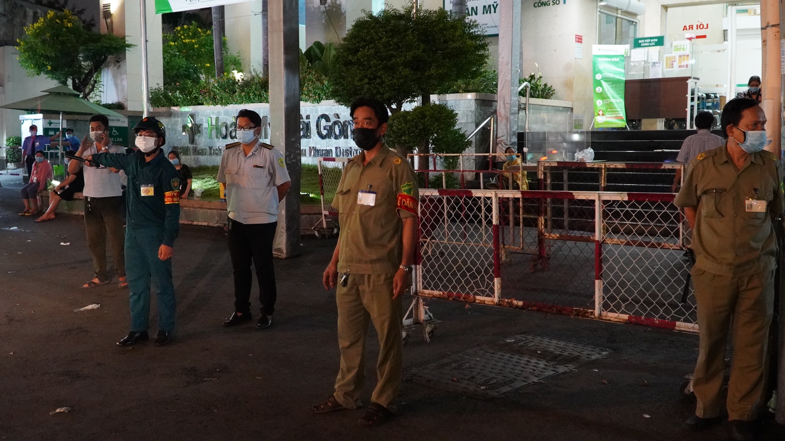 TP.HCM phong toa mot phan Benh vien Hoan My Sai Gon hinh anh
