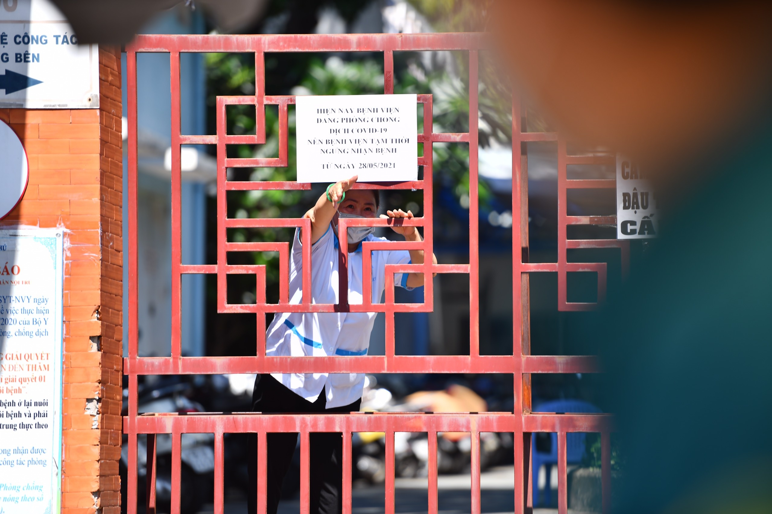 Phong toa 4 dia diem lien quan ca nhiem tai Benh vien Hoan My Sai Gon hinh anh