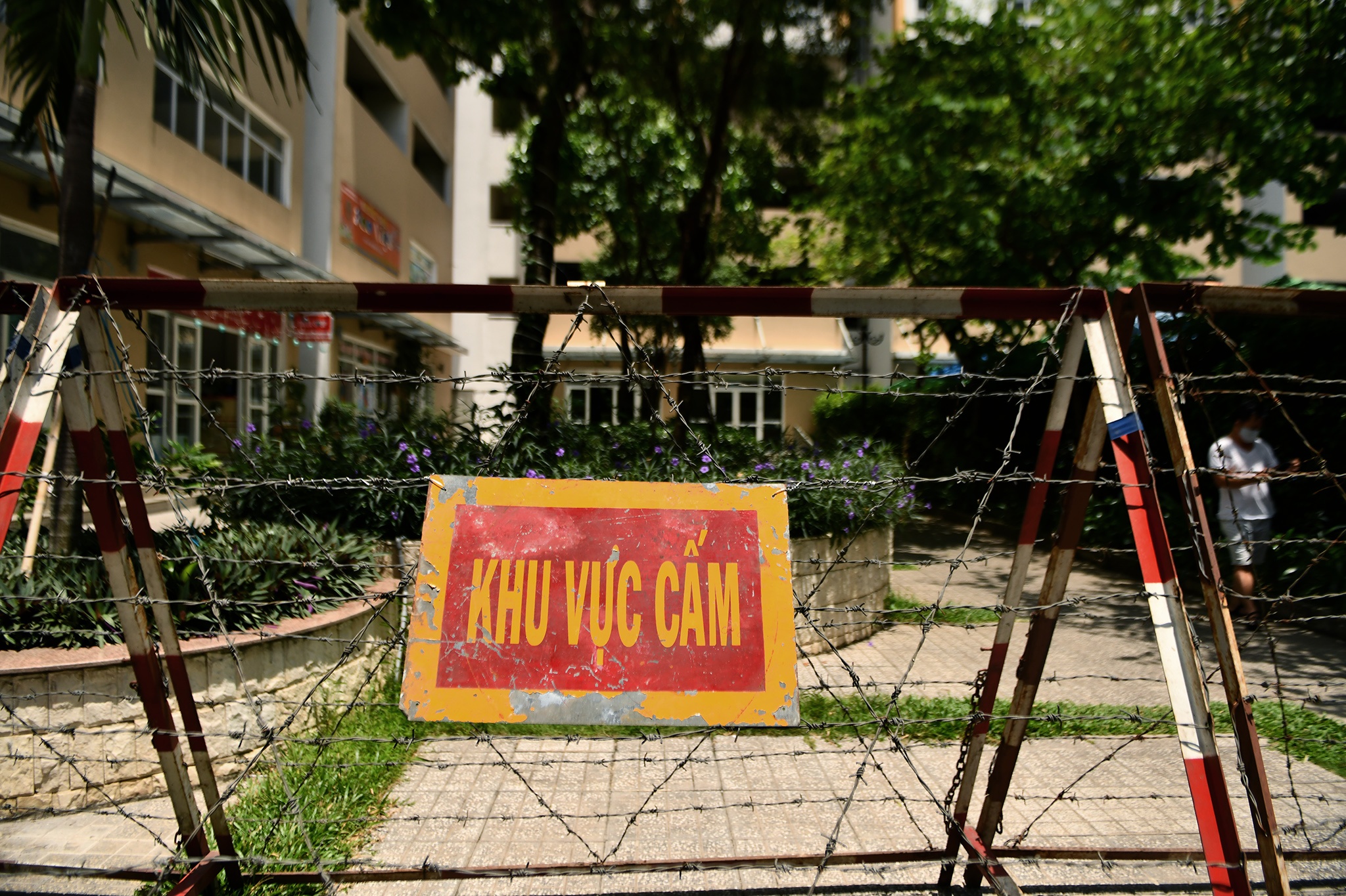 Nguoi tung den nhung dia diem nao o TP.HCM phai cach ly tap trung? hinh anh