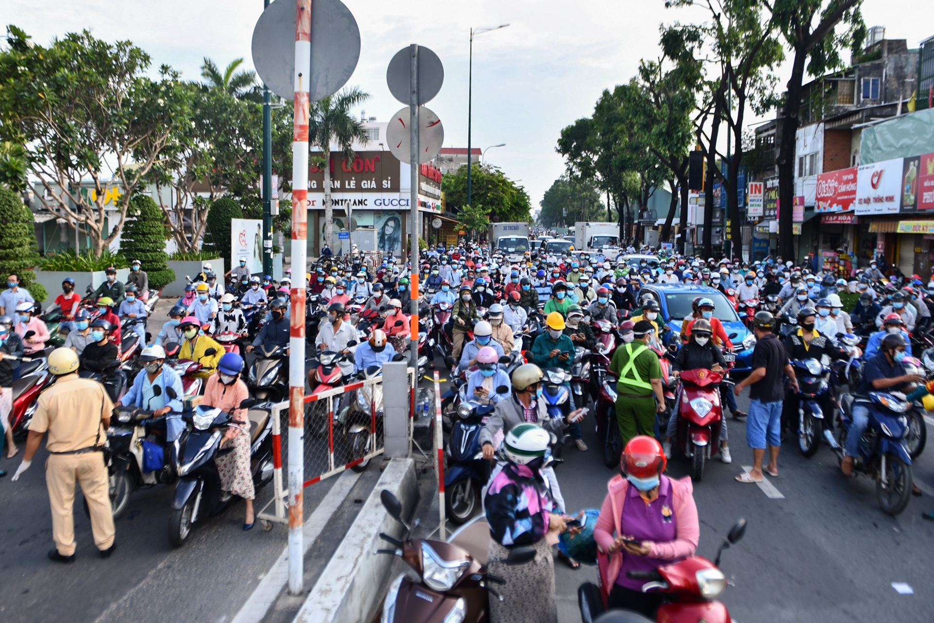 Quan Go Vap cho thong xe gio cao diem ngay mai hinh anh