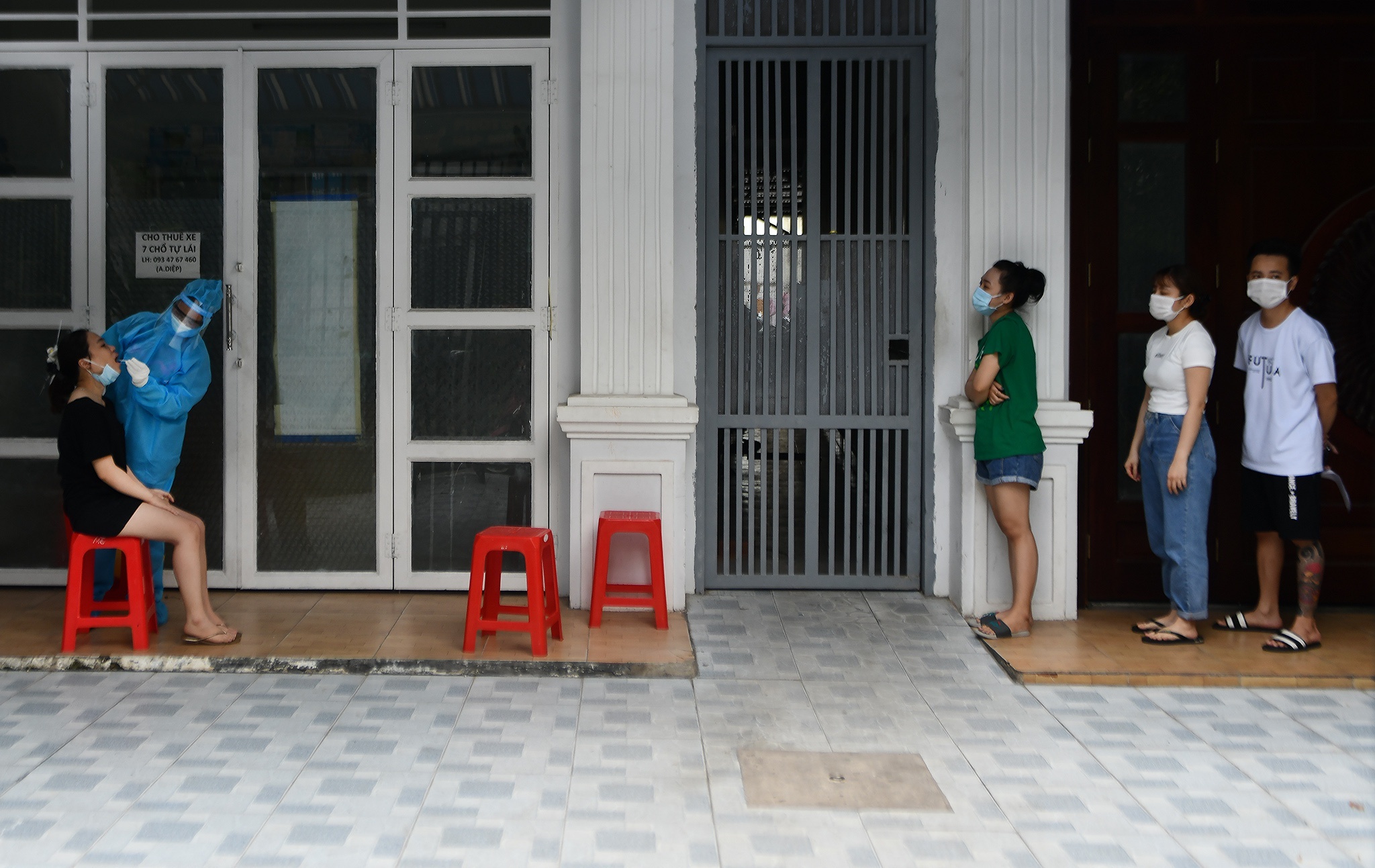 dich Covid-19 bung phat tai TP.HCM anh 2