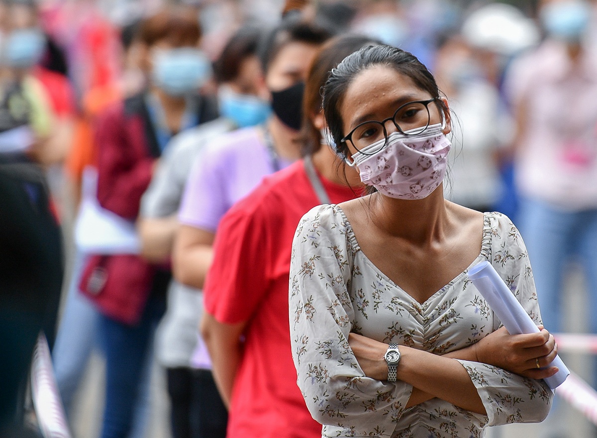 15 ngay bung dich o TP.HCM va uoc mo vaccine hinh anh