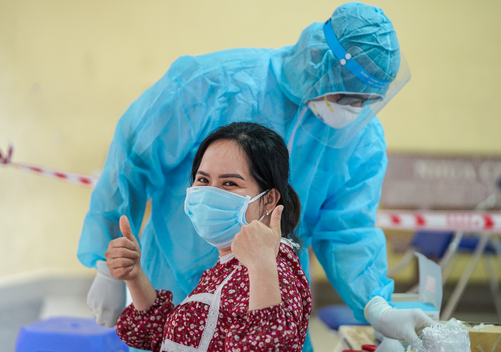 Co nen tam soat dien rong bang kiem tra nhanh khang nguyen? hinh anh