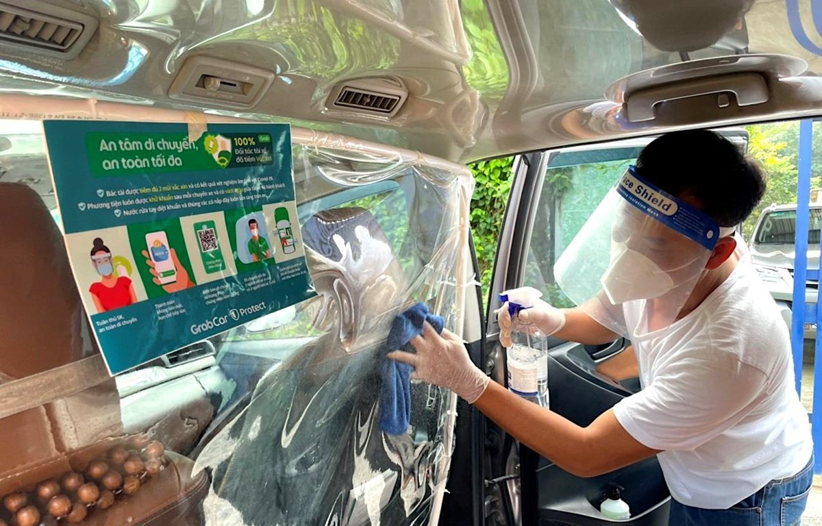 Xe hop dong dien tu duoi 9 cho se duoc gop chung thanh loai hinh taxi hinh anh