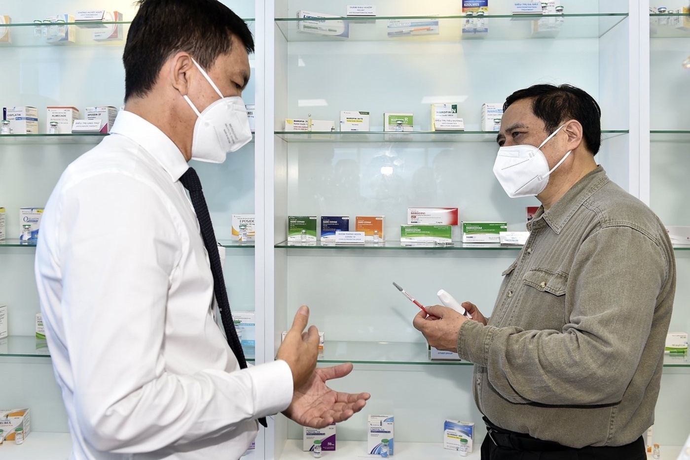 Thu tuong: Lap to hanh dong, san xuat nhanh nhat vaccine Covid-19 hinh anh