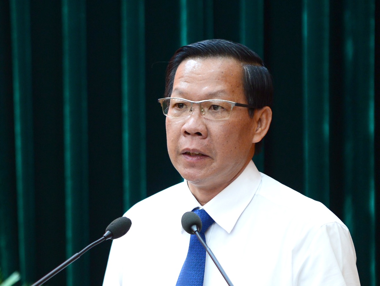 'Chi thi 16 khong la thuoc tien, can nguoi TP.HCM dong long ngan dich' hinh anh