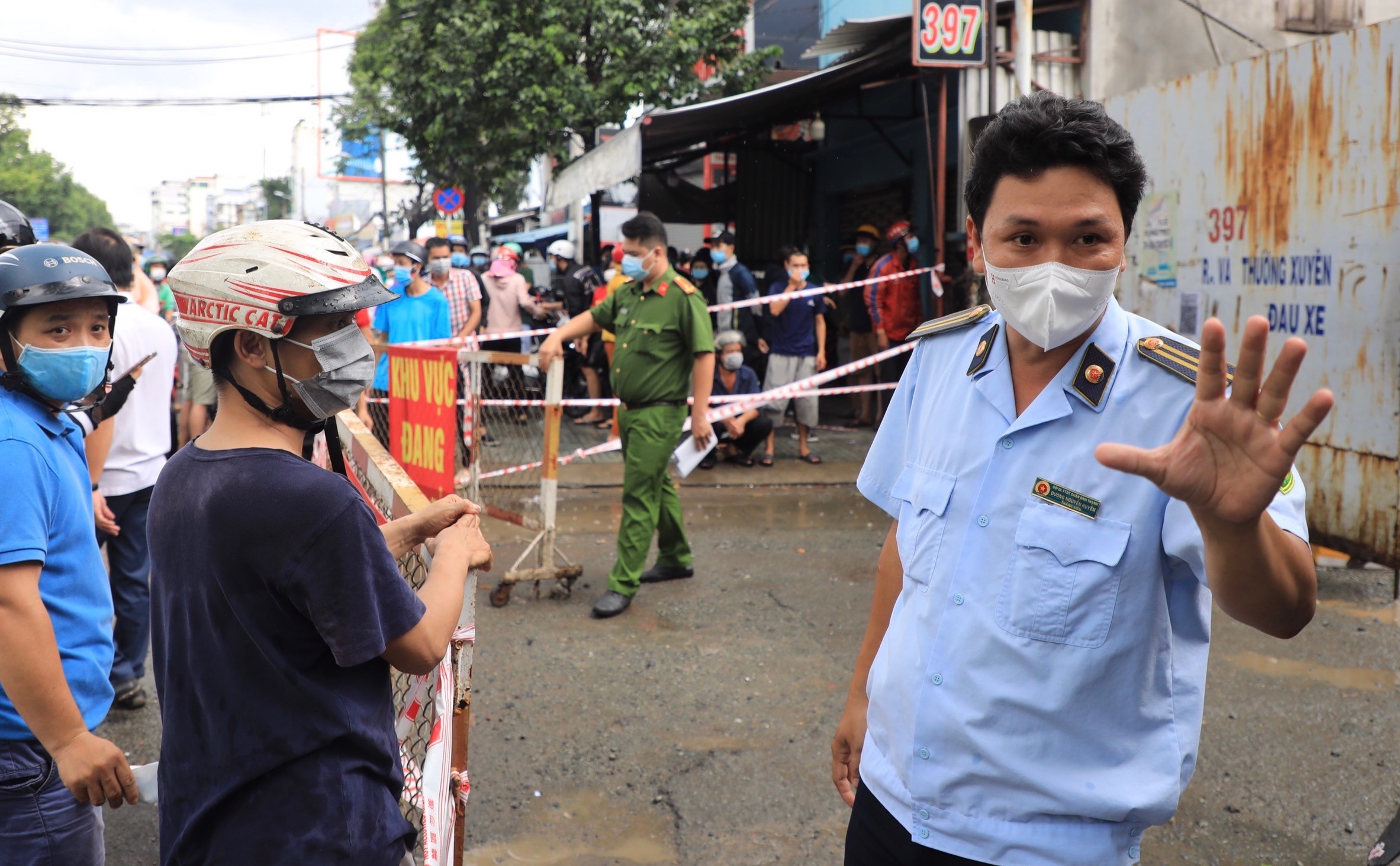 dich Covid-19 bung phat tai TP.HCM anh 1