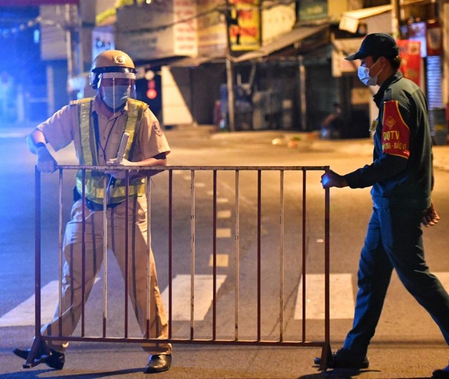 dich Covid-19 bung phat tai TP.HCM anh 1