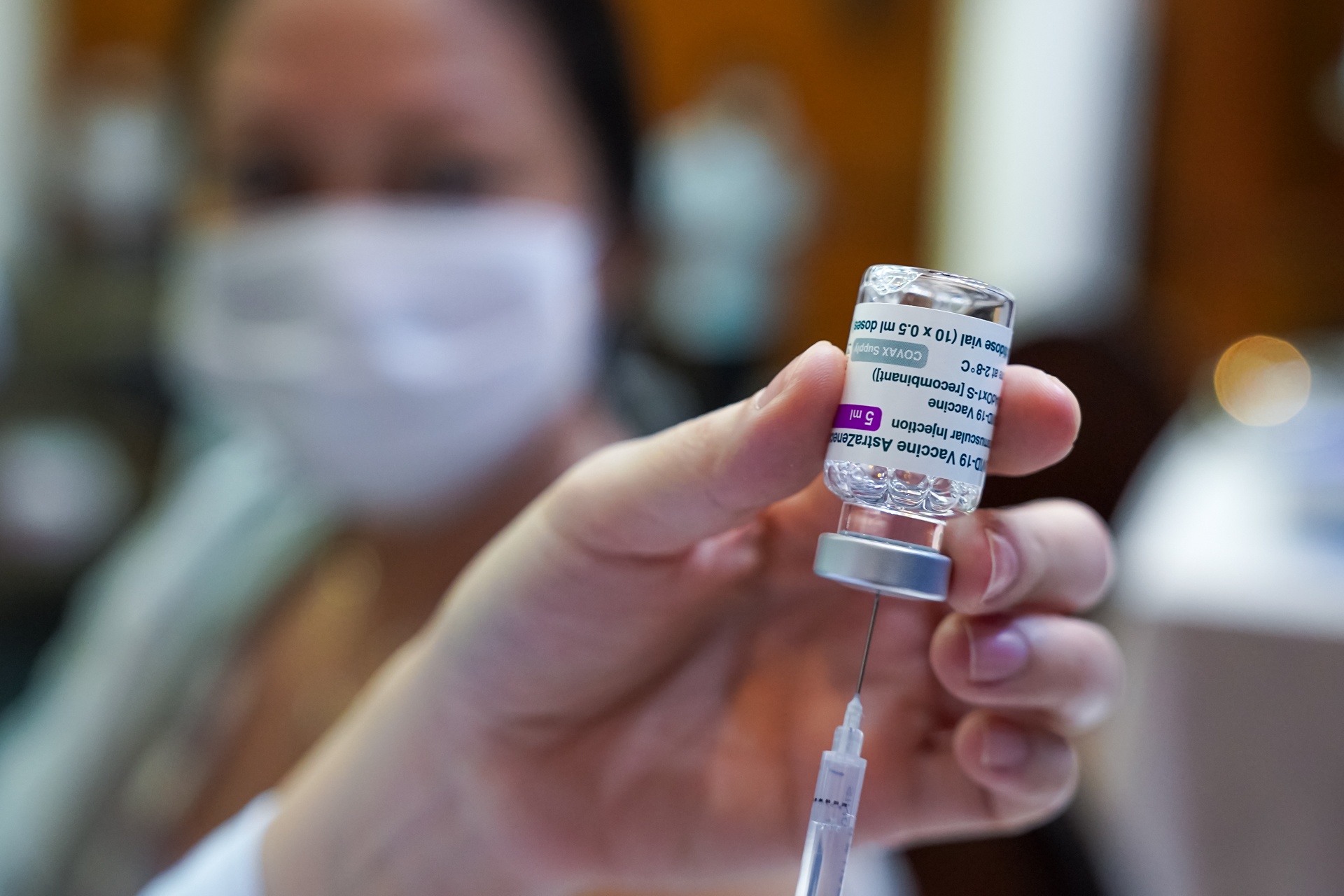 TP.HCM len ke hoach tiem 1,1 trieu lieu vaccine trong 2-3 tuan hinh anh