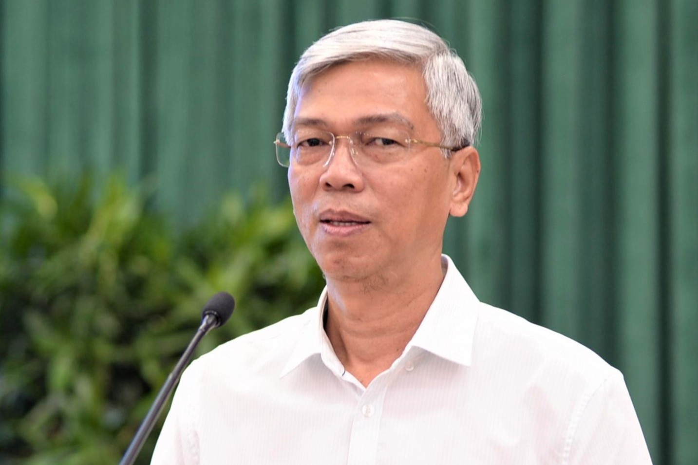 Phan cong lai nhiem vu cua Pho chu tich TP.HCM Vo Van Hoan hinh anh