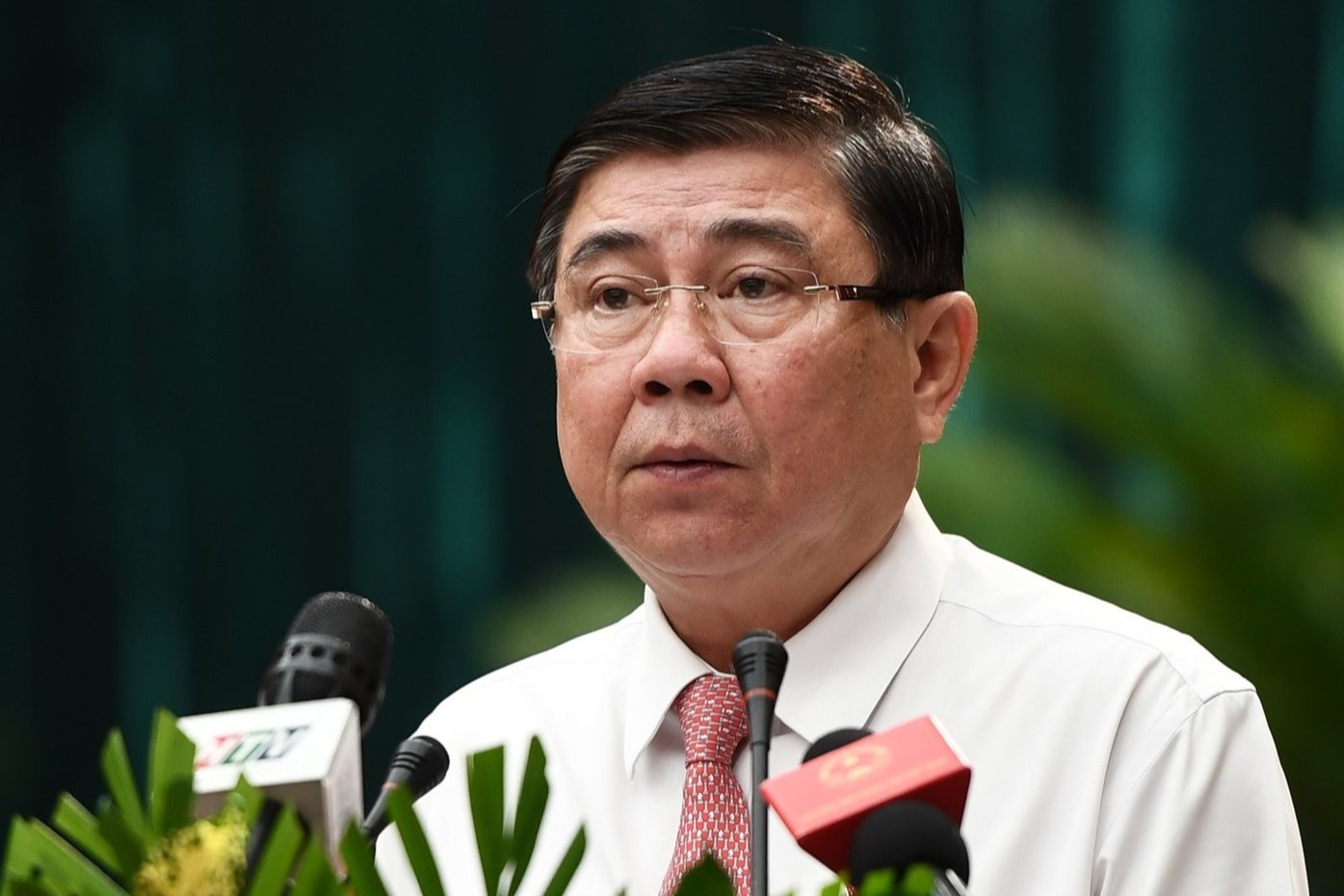 Chu tich TP.HCM gui thu keu goi sau 10 ngay thuc hien Chi thi 16 hinh anh