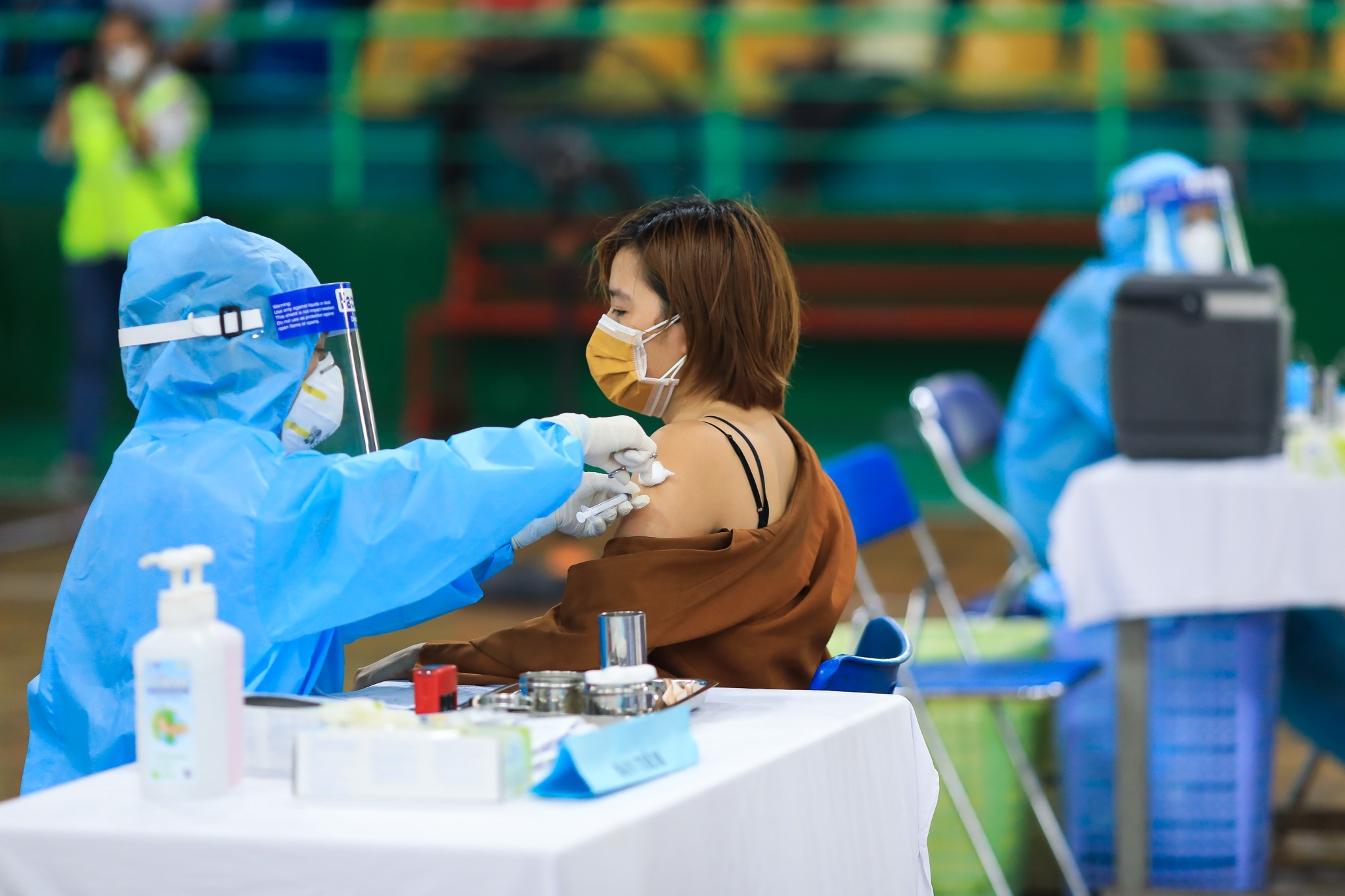 chien dich tiem vaccine dot 5 TP.HCM anh 1