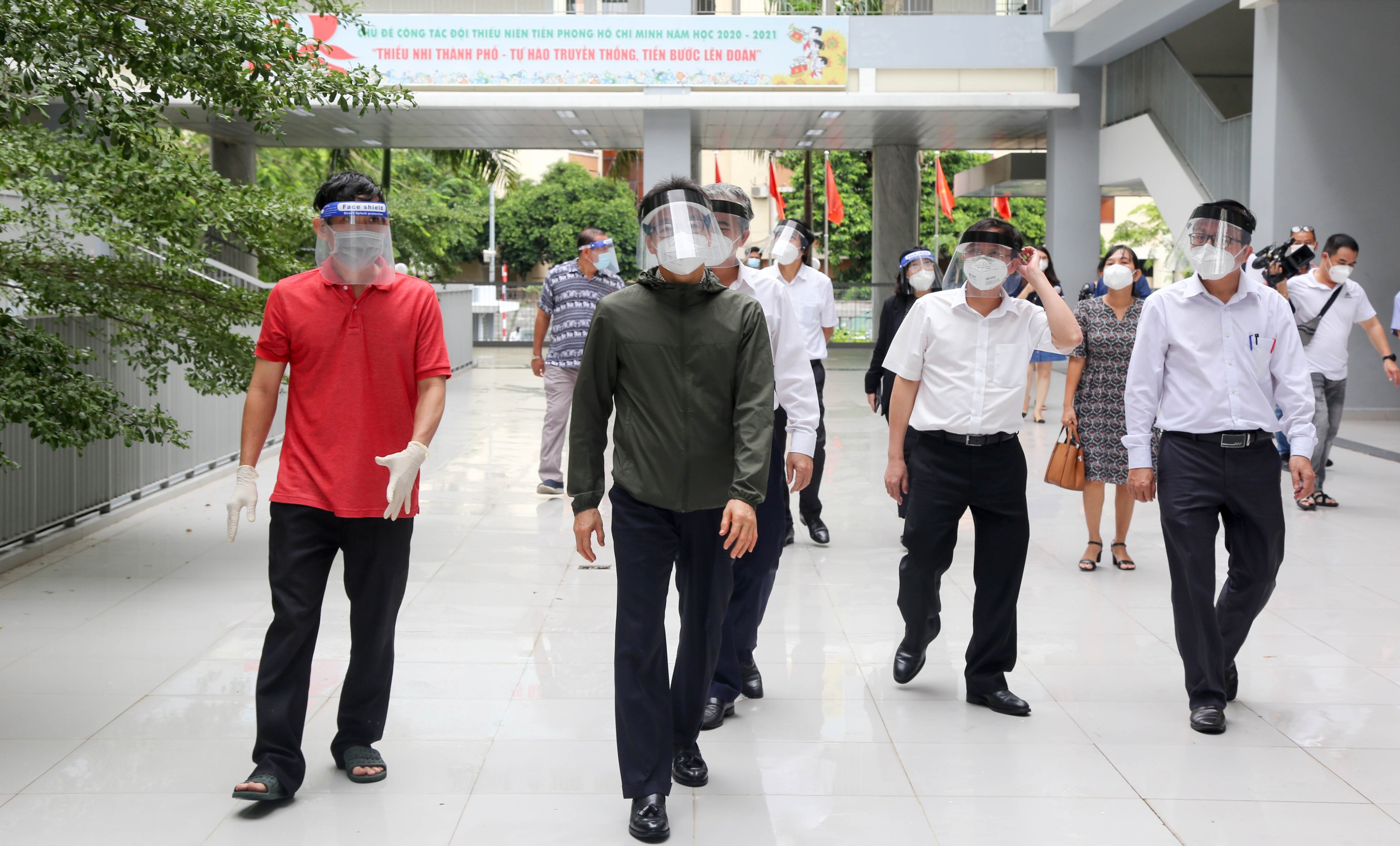 Pho thu tuong Vu Duc Dam kiem tra tai TP.HCM anh 2