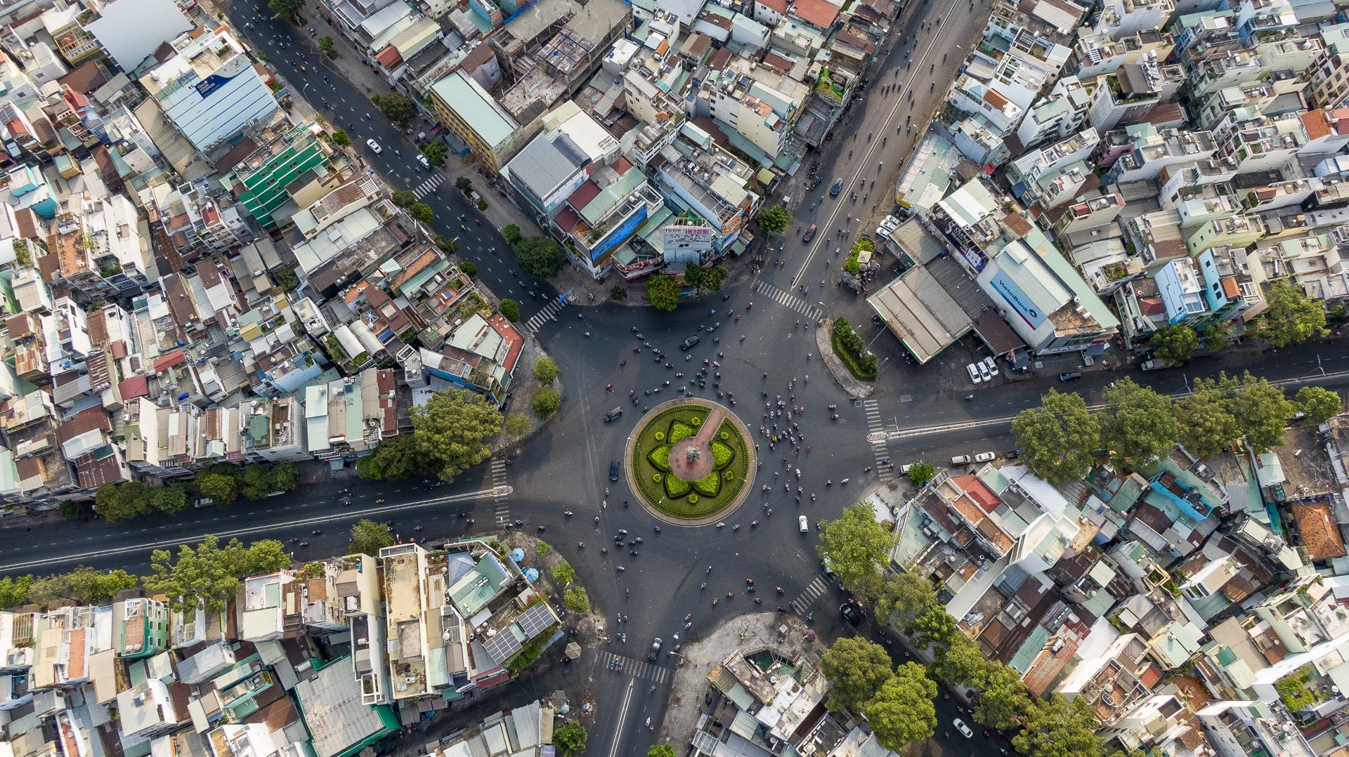 TP.HCM tiep tuc thuc hien Chi thi 16 den ngay 1/8 hinh anh